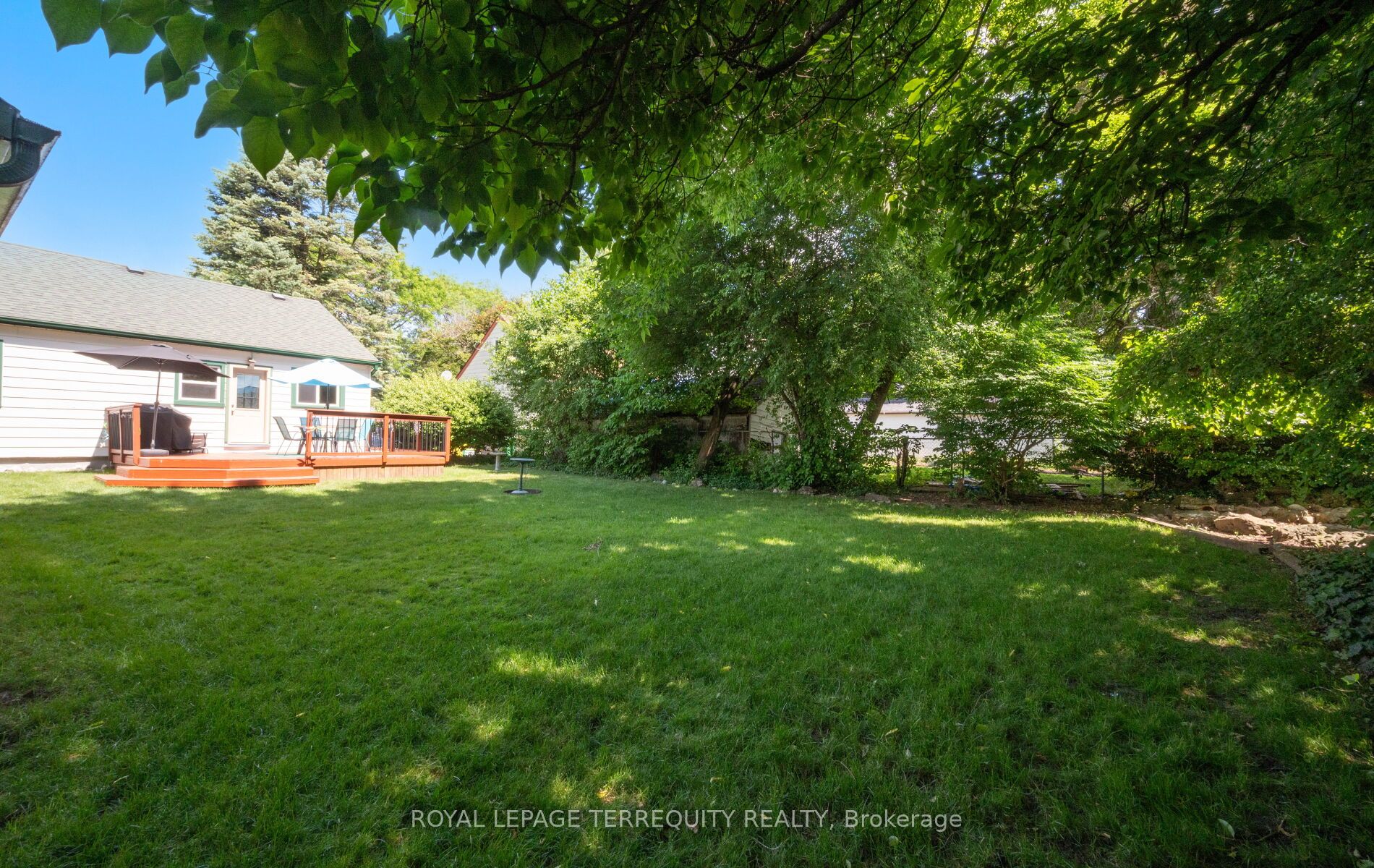 33 Rogers Road Property Photo 49