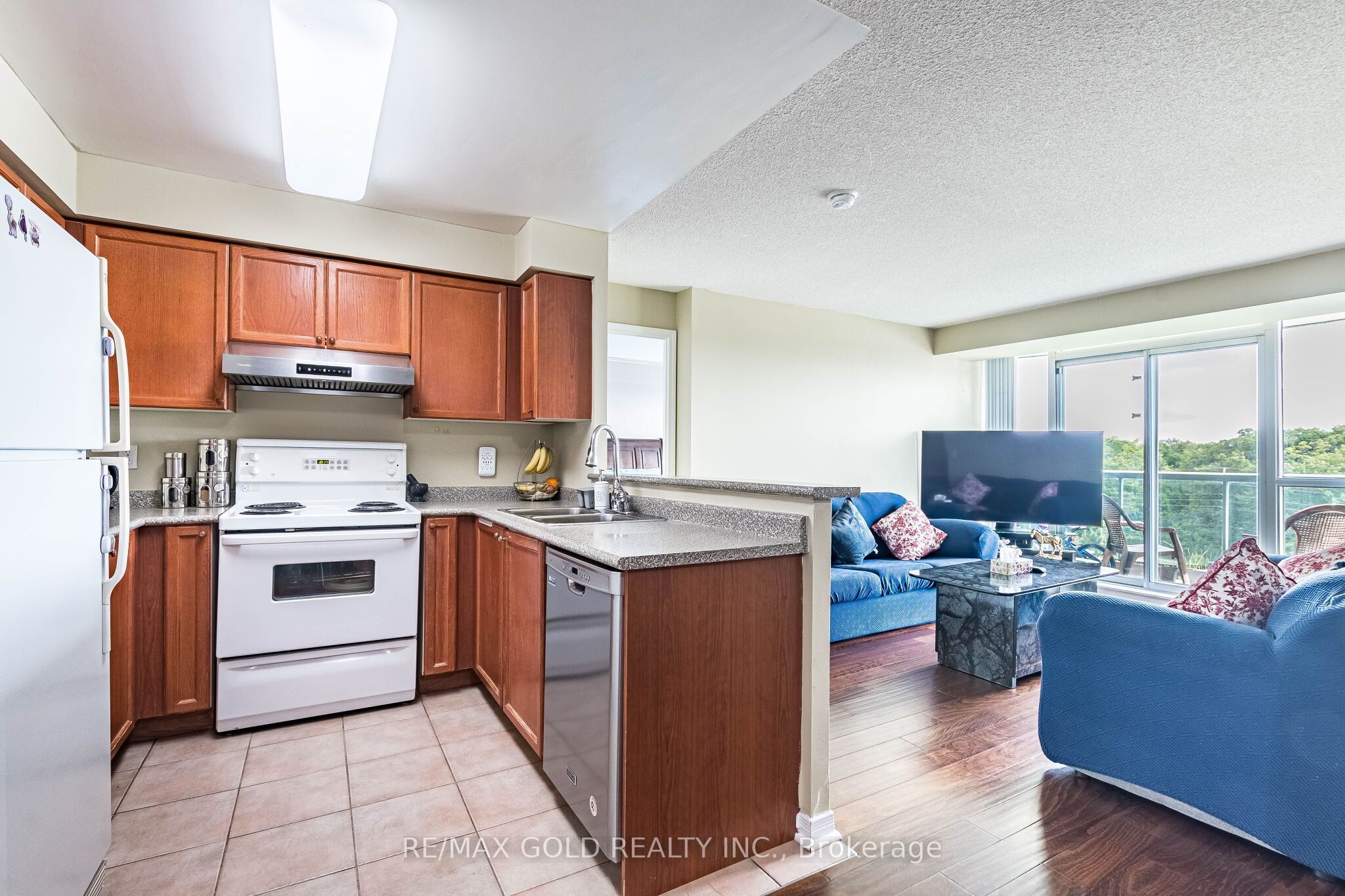2545 Erin Centre Boulevard 701 Property Photo 6
