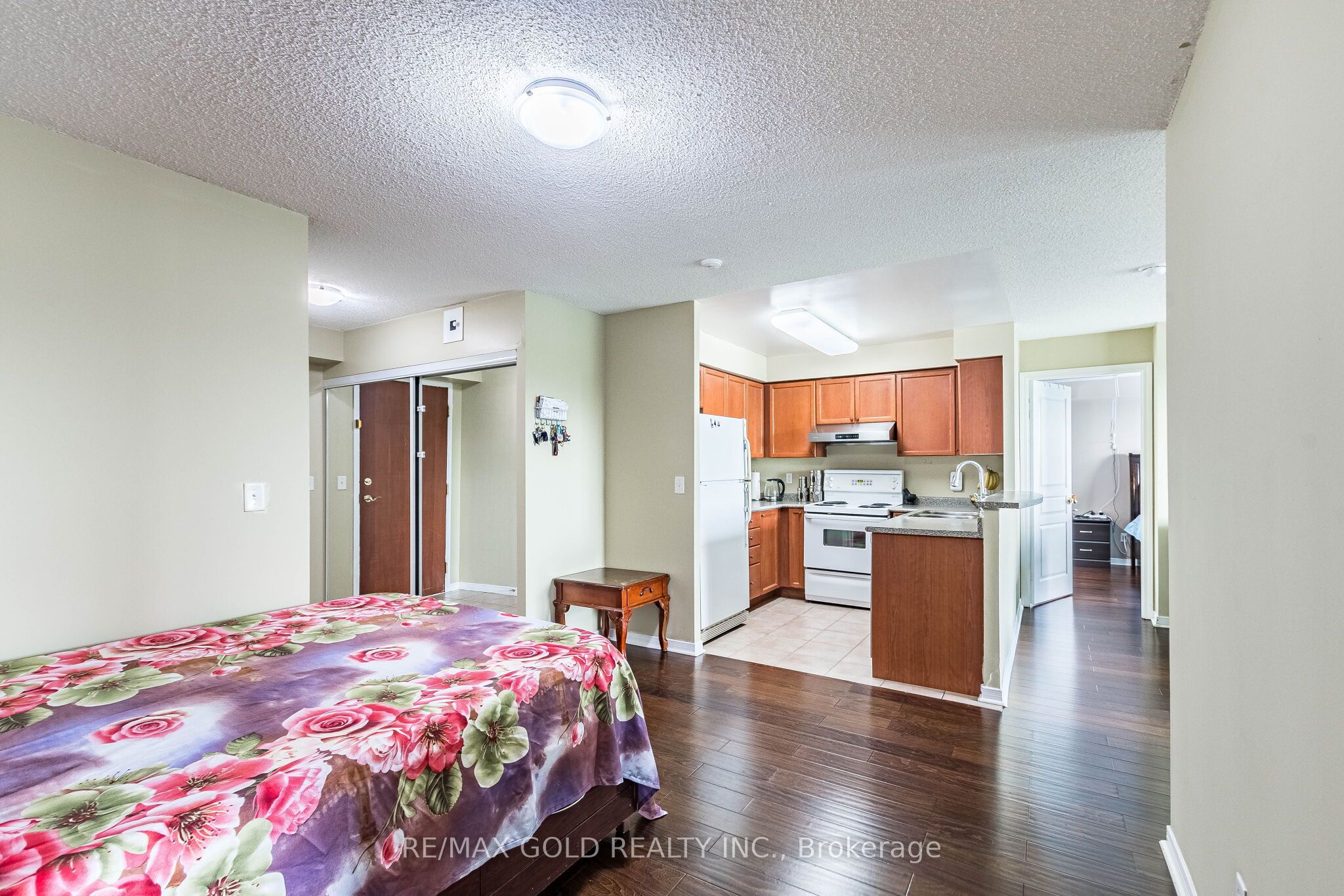 2545 Erin Centre Boulevard 701 Property Photo 11