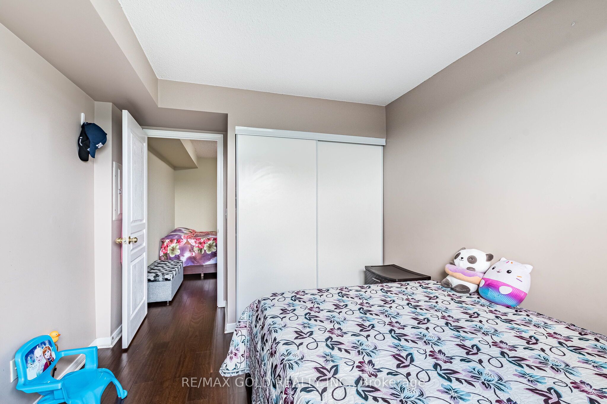 2545 Erin Centre Boulevard 701 Property Photo 20