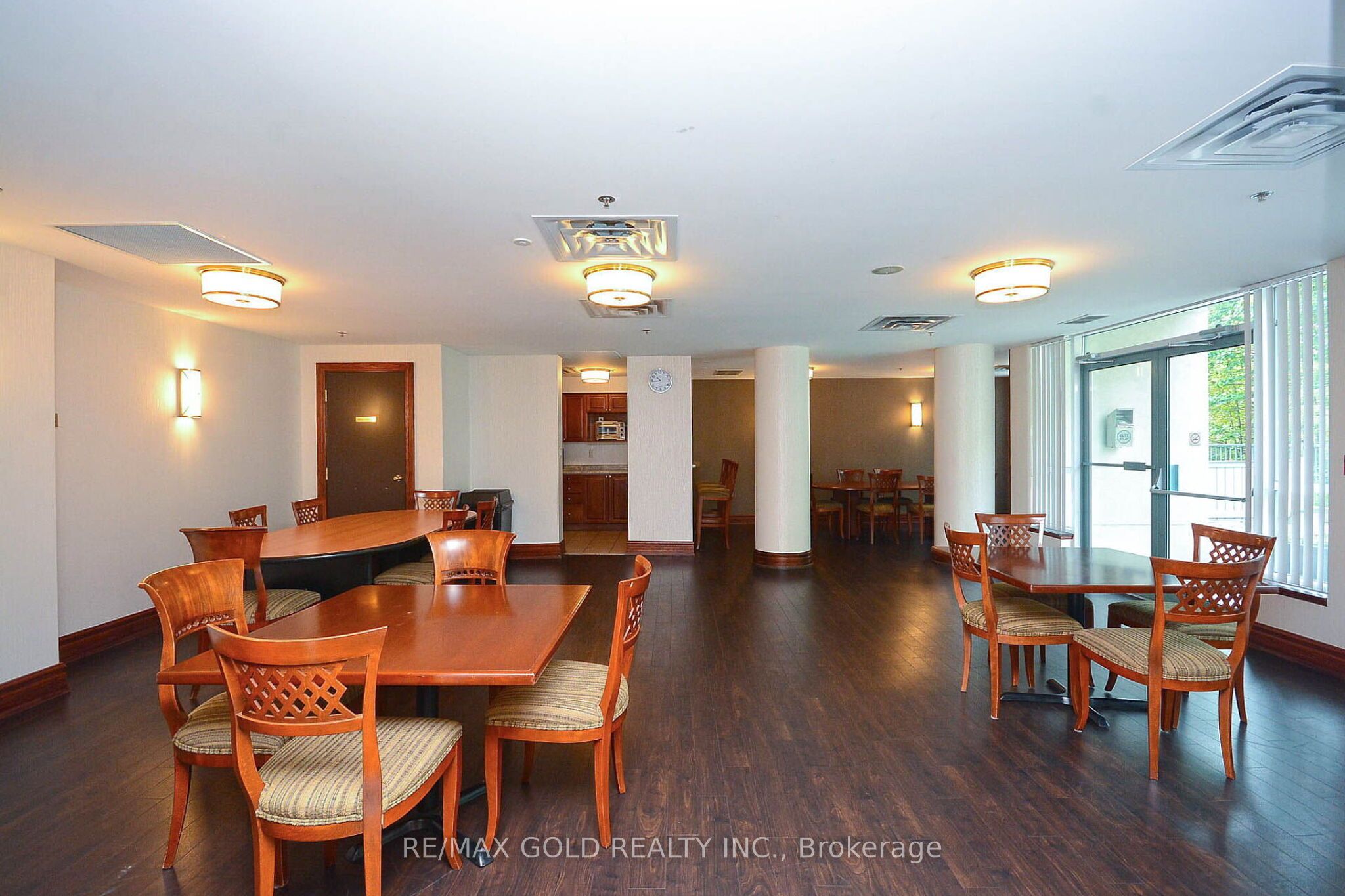 2545 Erin Centre Boulevard 701 Property Photo 37
