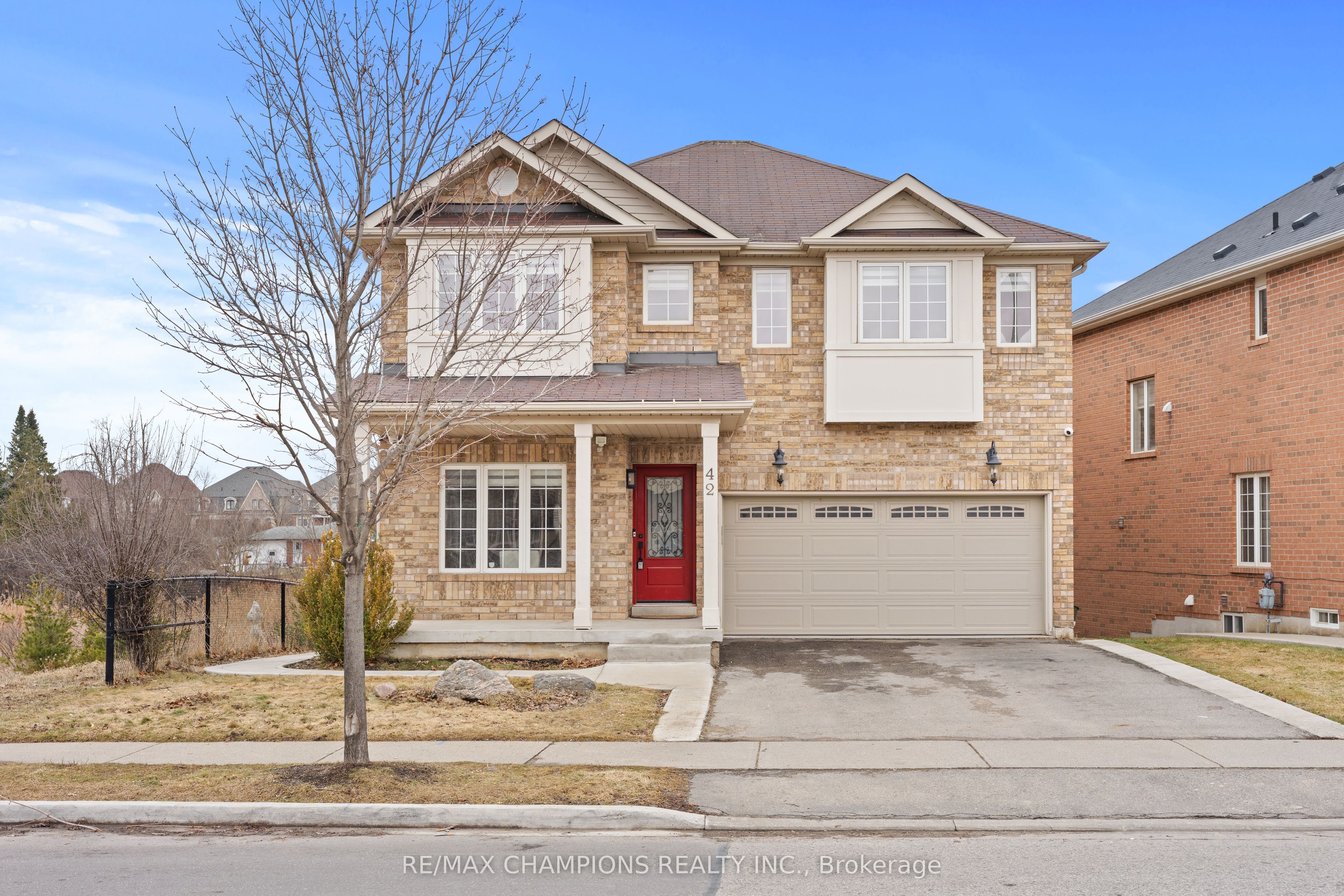 42 Abbotsbury Drive Property Photo 1