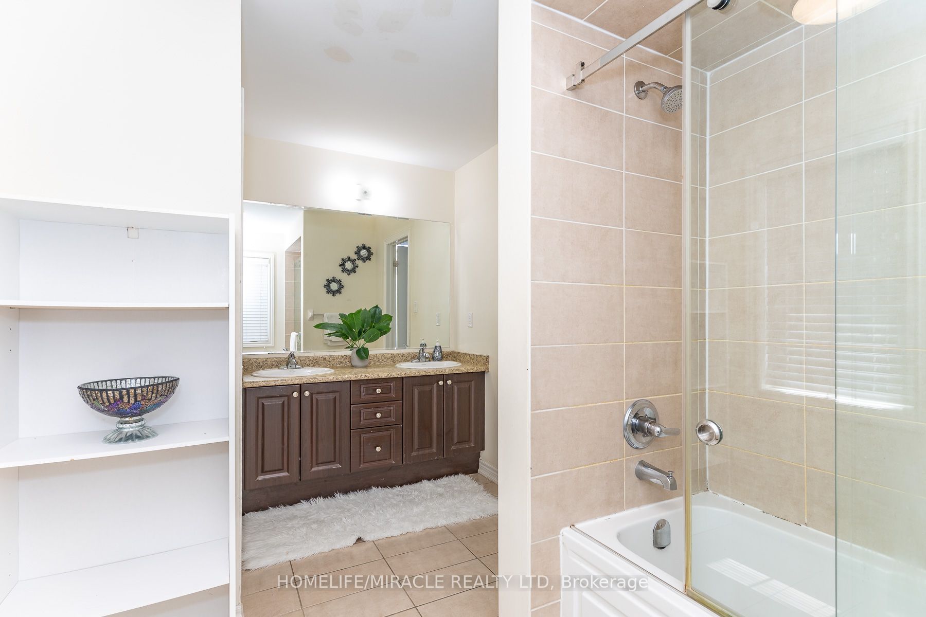 180 Bonnie Braes Drive Property Photo 26