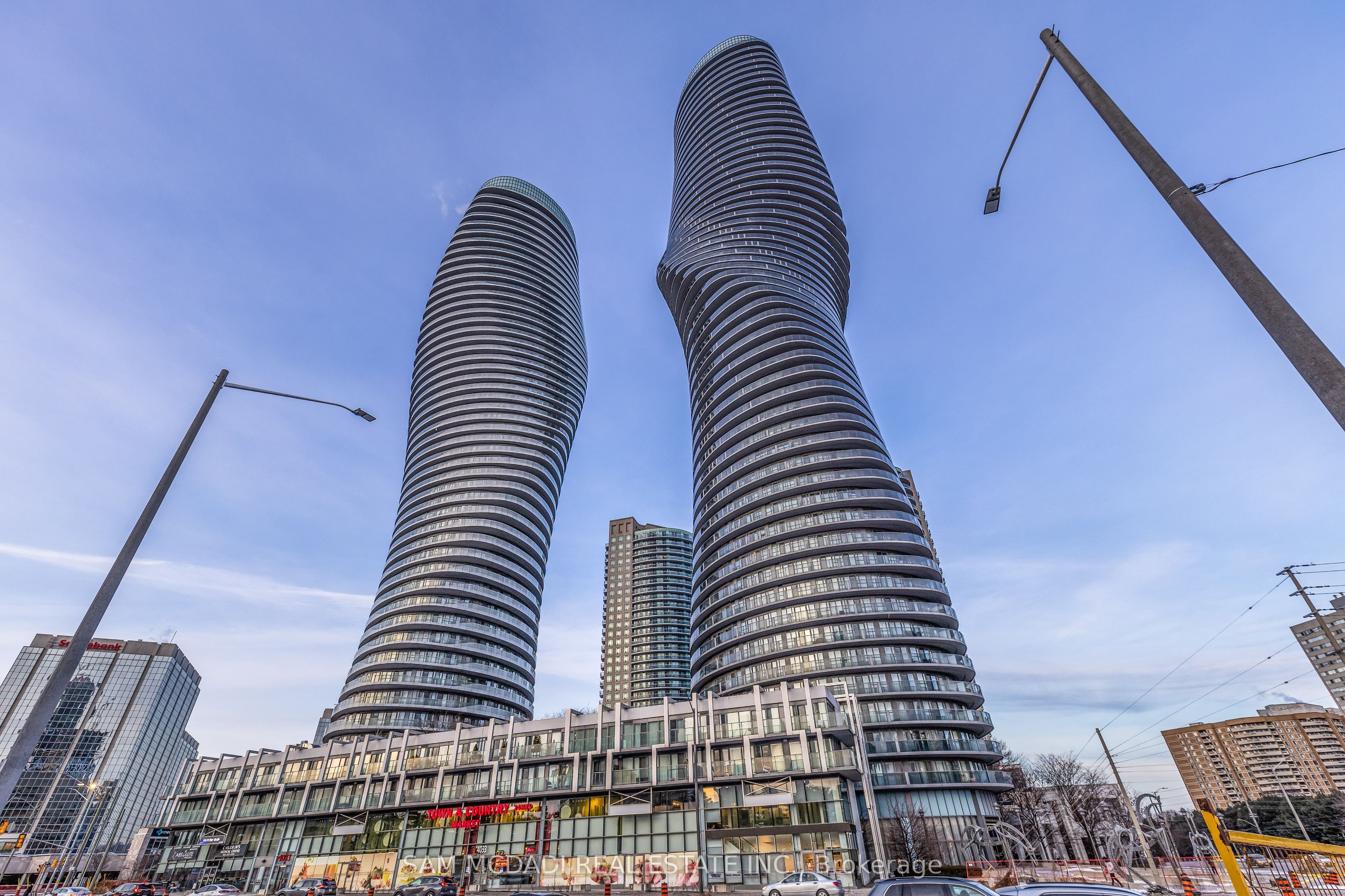 50 Absolute Avenue PH3 Property Photo 1