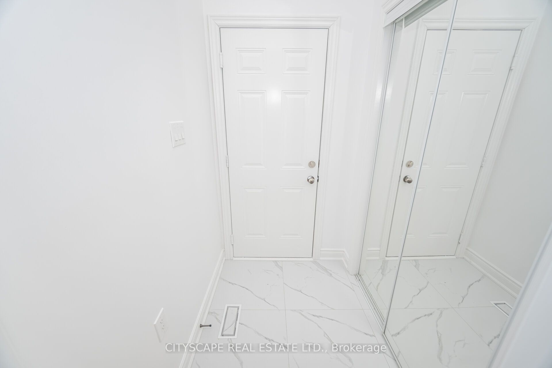 5843 Prairie Circle Property Photo 16