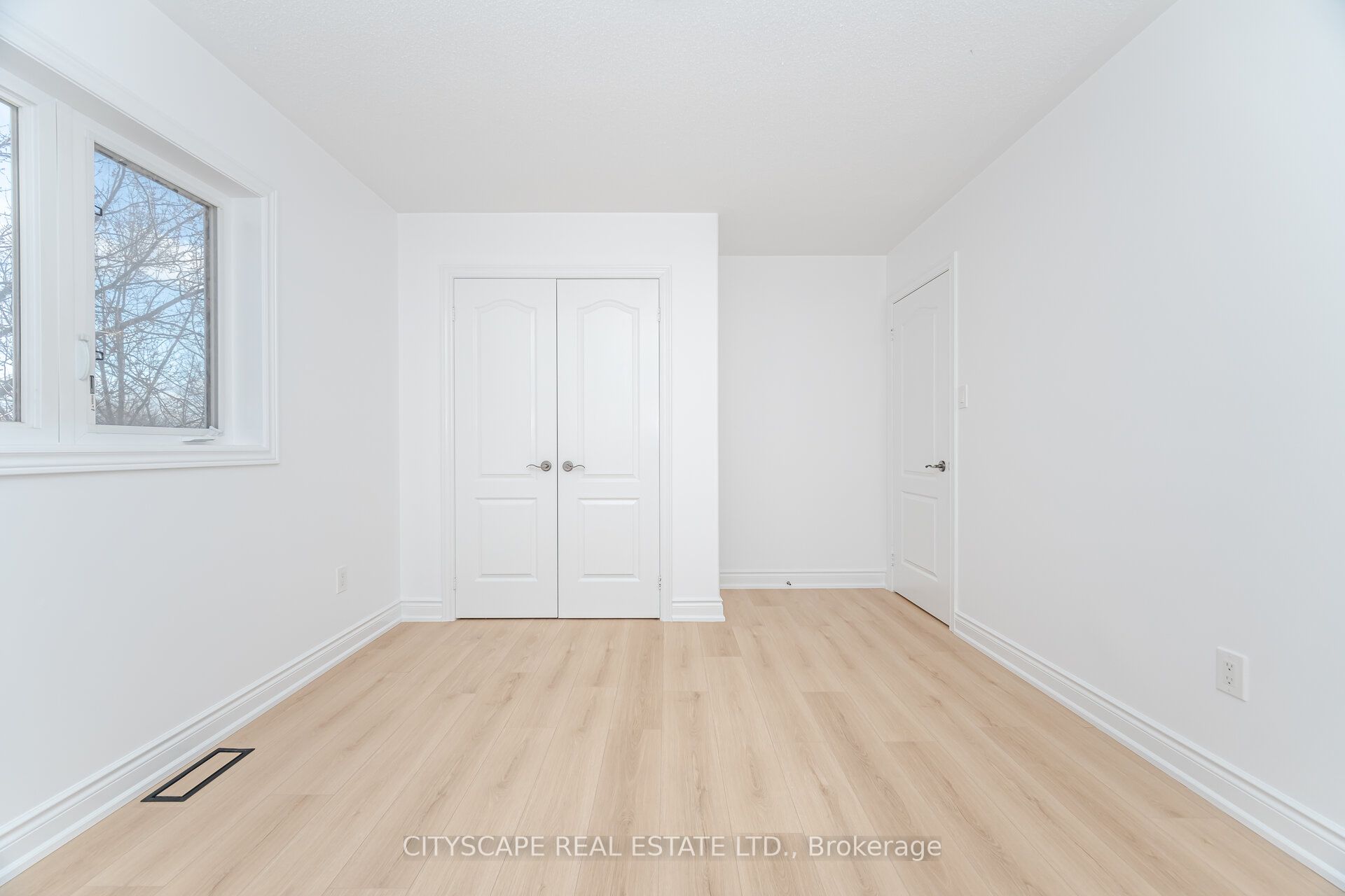 5843 Prairie Circle Property Photo 32