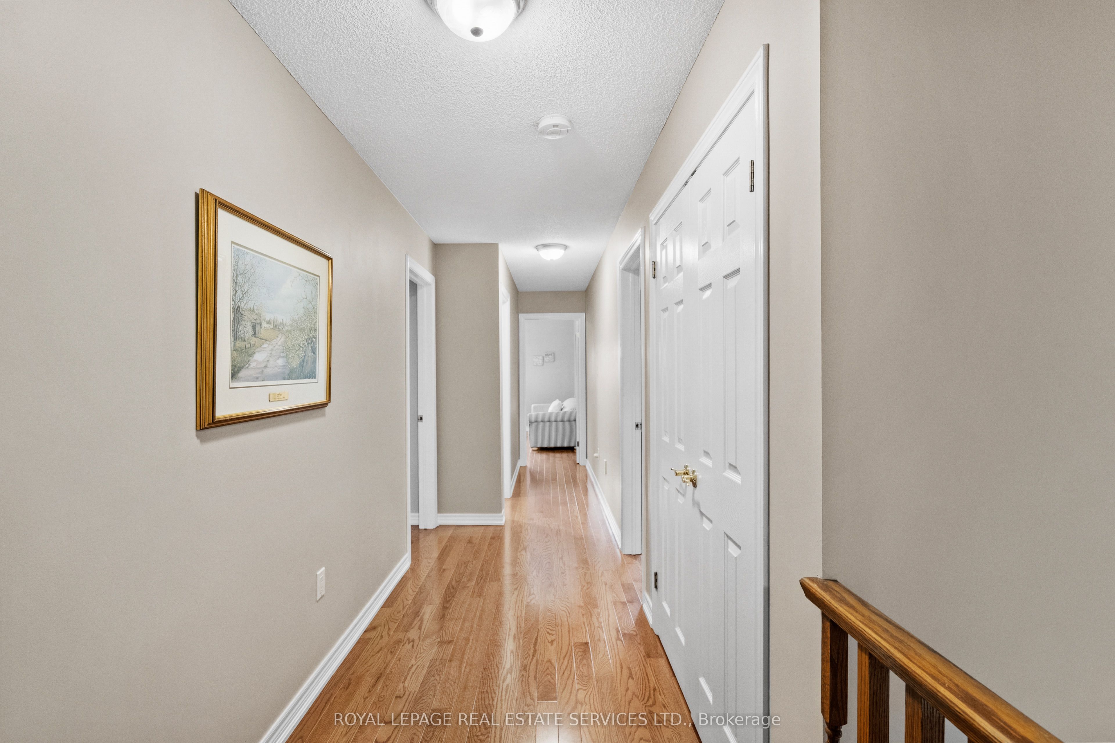 2045 Rosemount Crescent Property Photo 24
