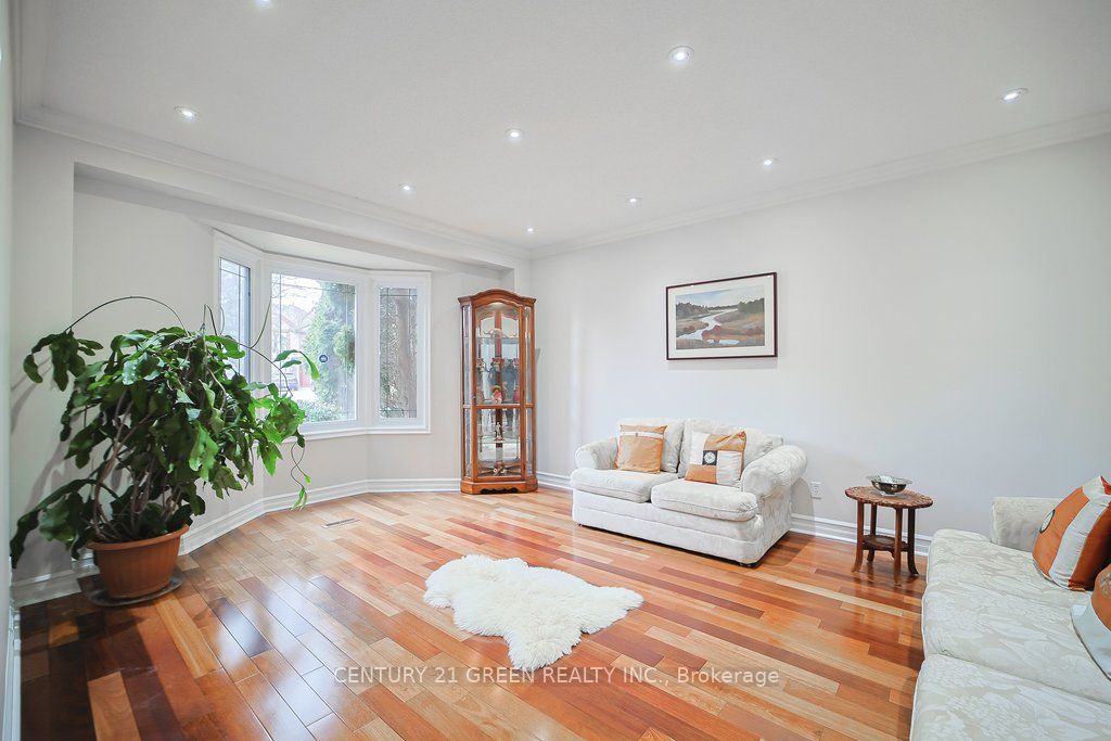 4635 Beaufort Terrace Property Photo 3
