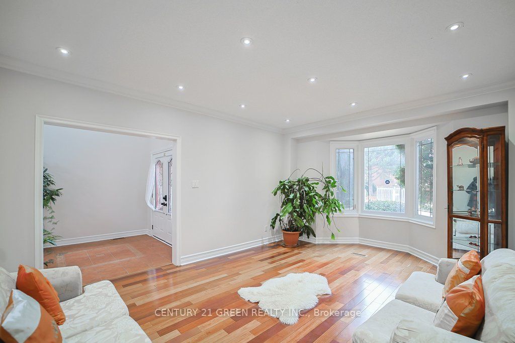 4635 Beaufort Terrace Property Photo 4