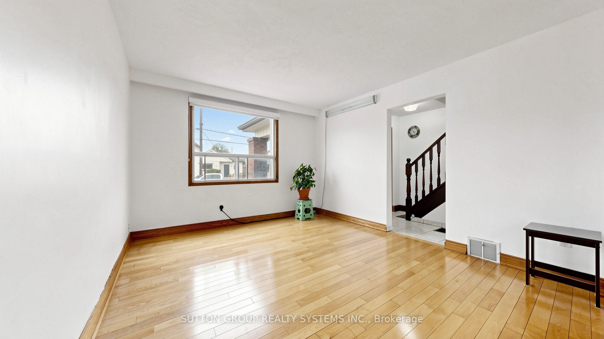683 Old Weston Road Property Photo 3