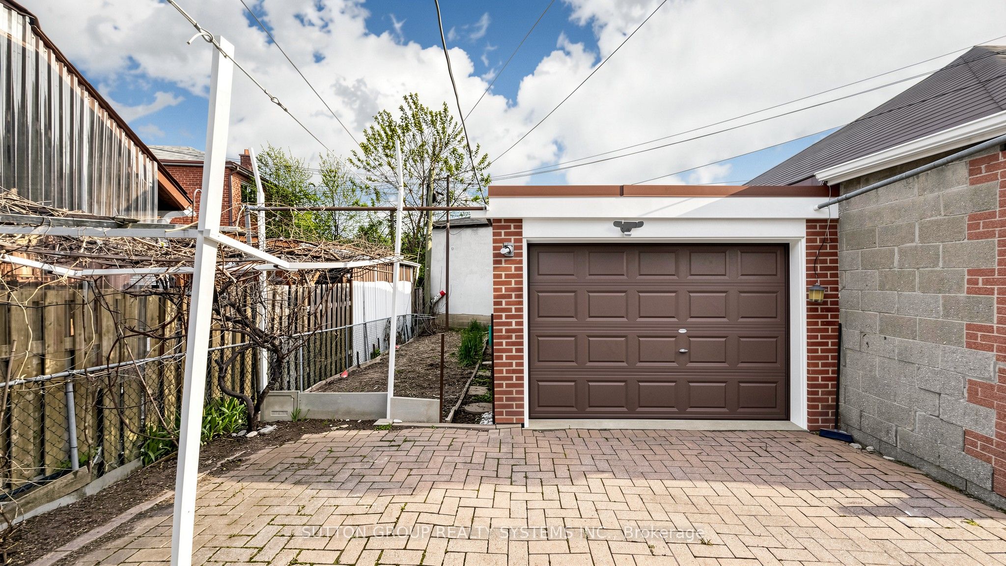 683 Old Weston Road Property Photo 24