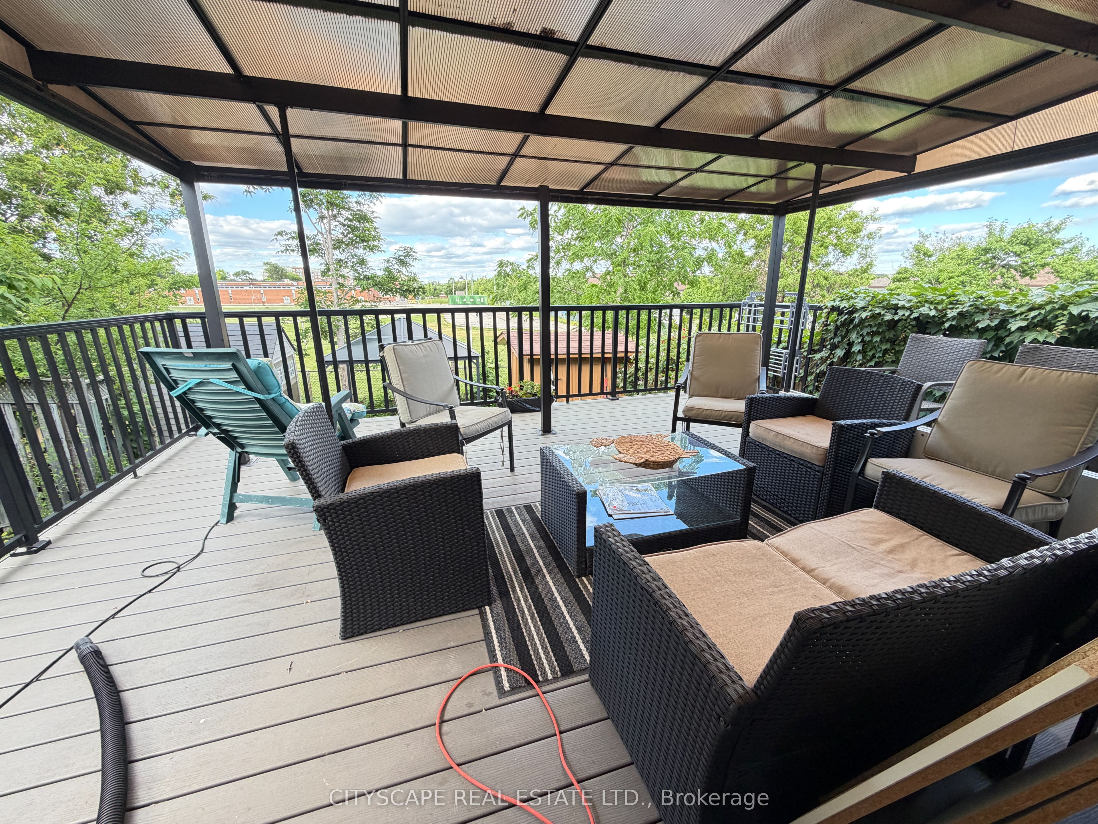 135 Bonham Boulevard Upper Property Photo 31