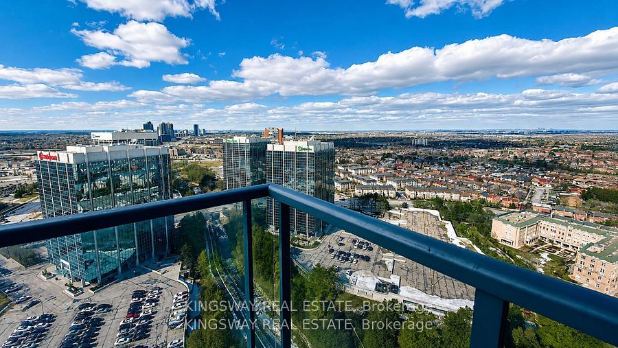 80 Absolute Avenue 2709 Property Photo 4