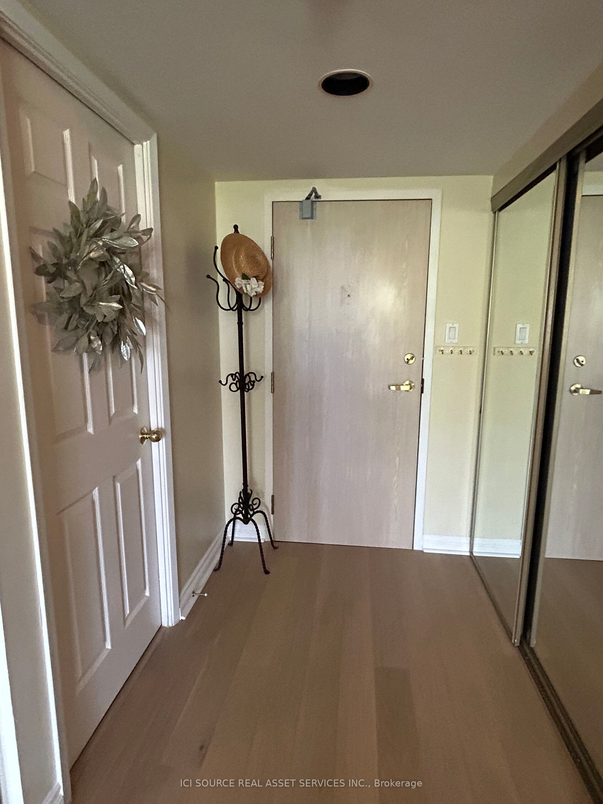 1271 Walden Circle 206 Property Photo 2