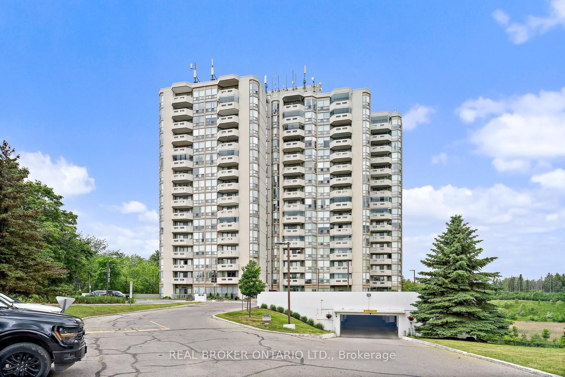 20 Mcfarlane Drive 705 Property Photo 1