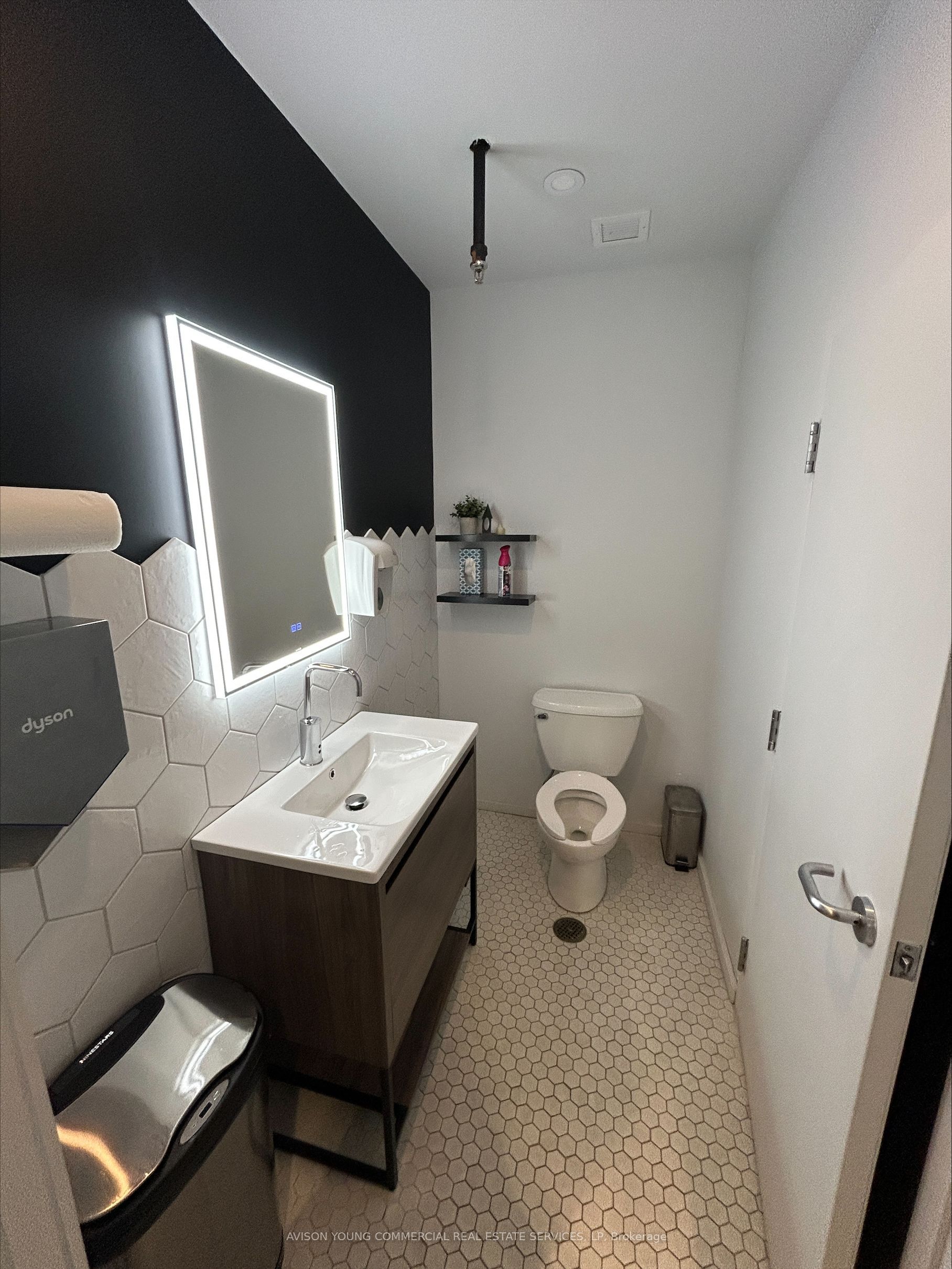 90 Wingold Avenue 2 Property Photo 7