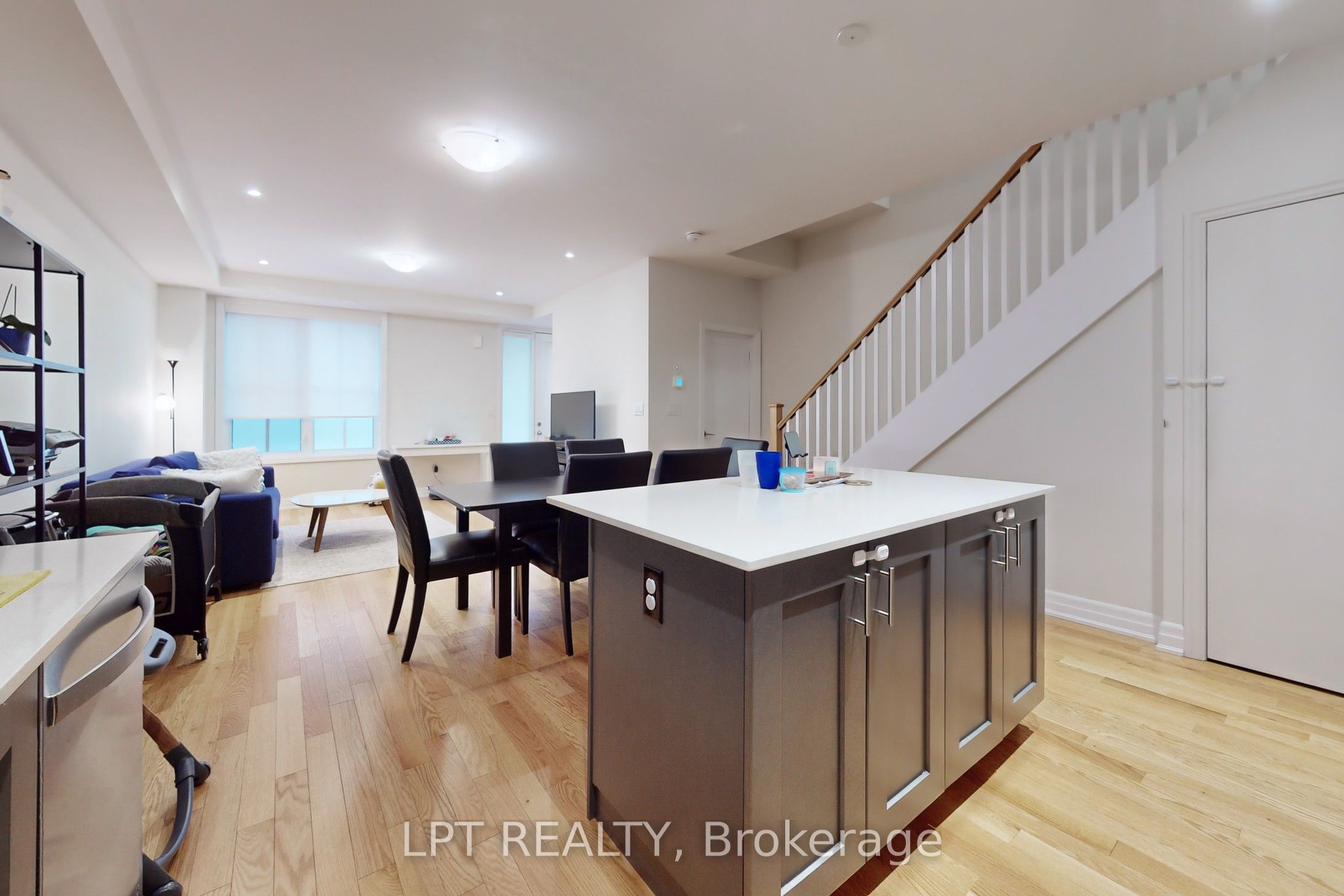 1180 Cawthra Road 110 Property Photo 15