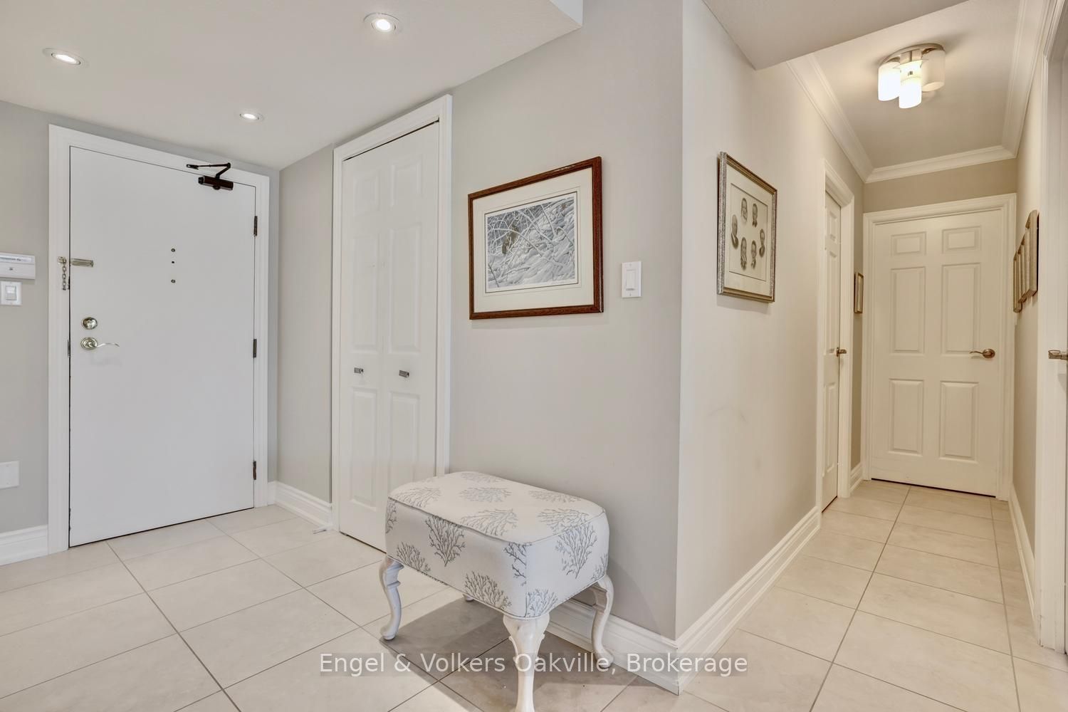 2180 Marine Drive 205 Property Photo 8