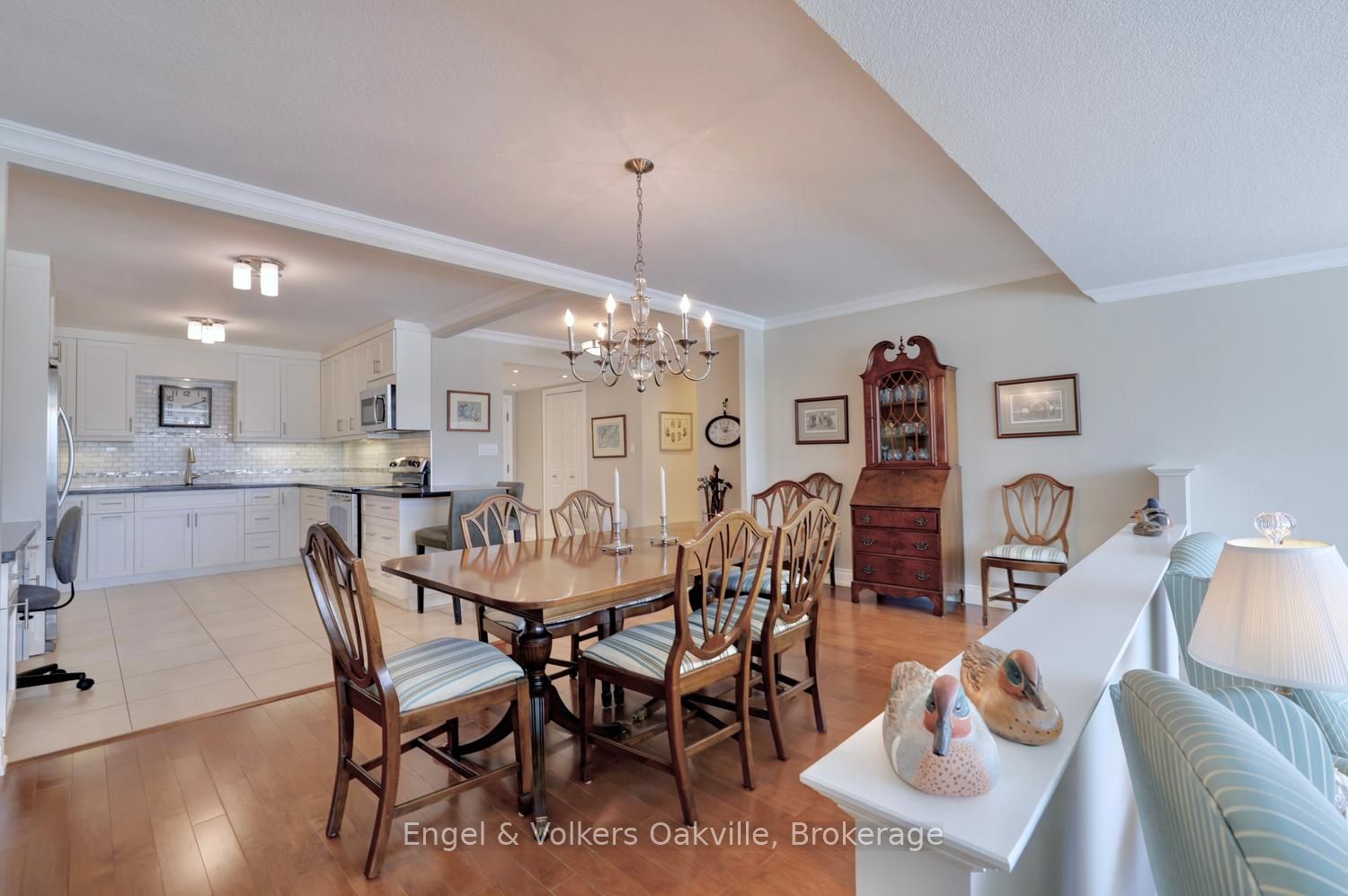 2180 Marine Drive 205 Property Photo 17
