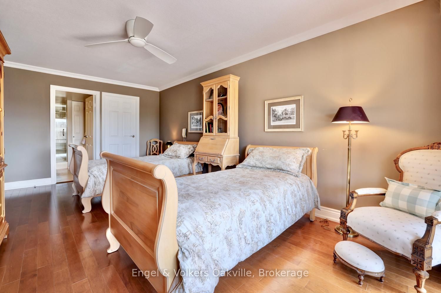 2180 Marine Drive 205 Property Photo 25