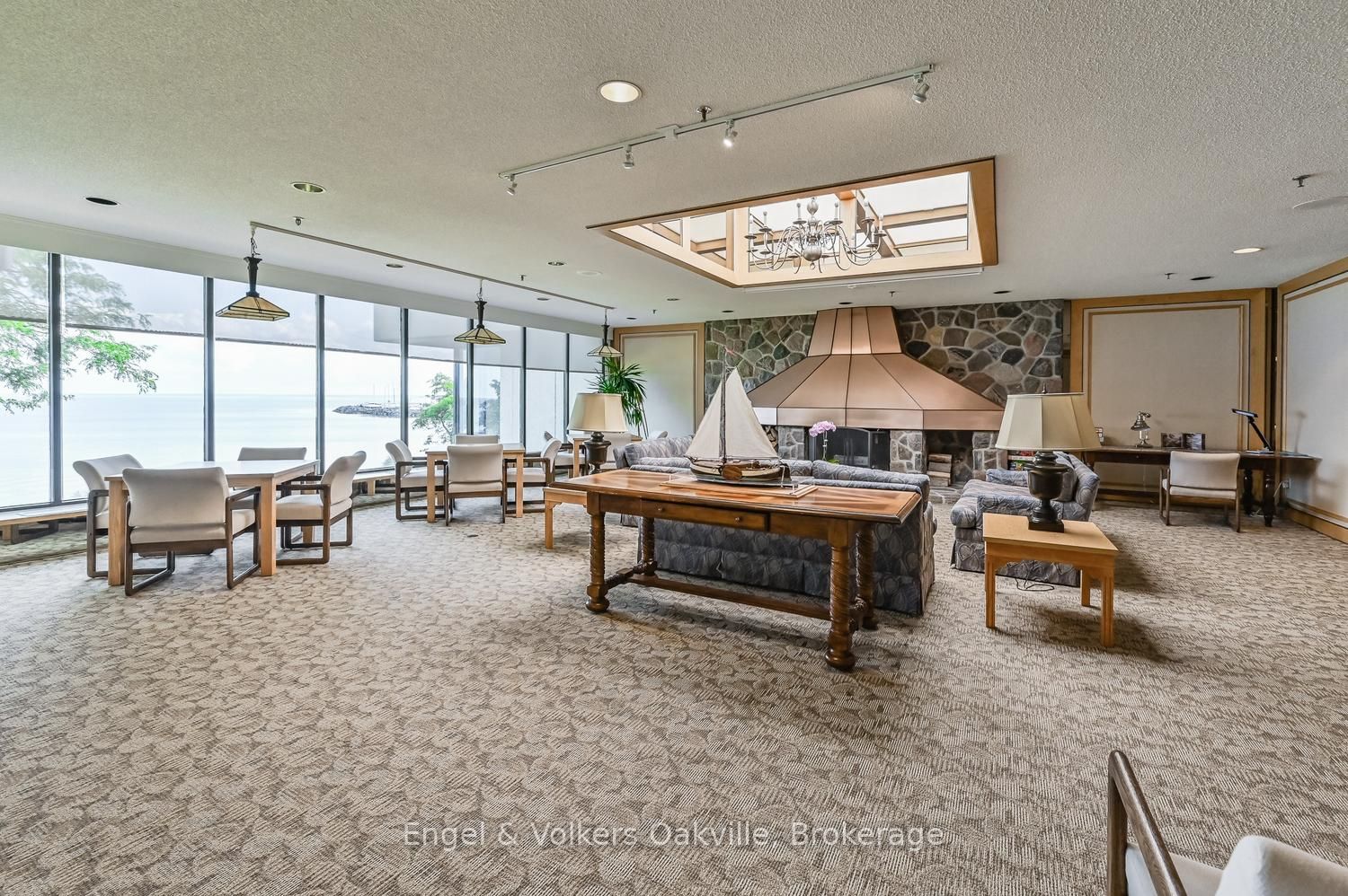 2180 Marine Drive 205 Property Photo 38