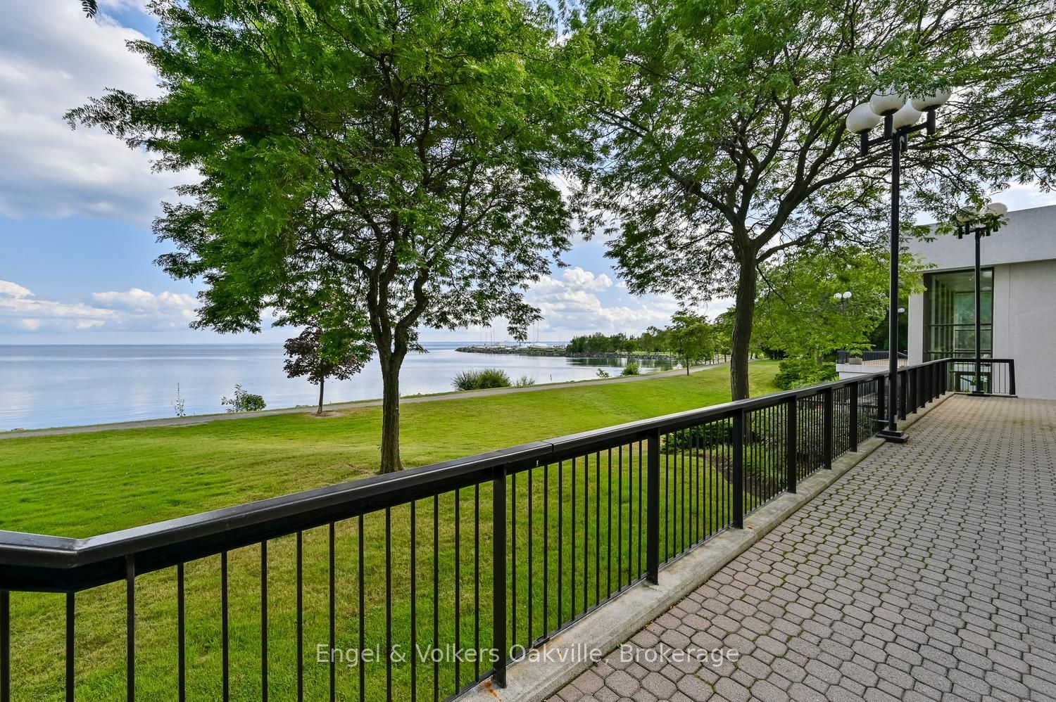 2180 Marine Drive 205 Property Photo 46