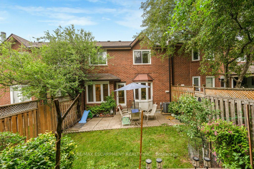 2597 Addingham Crescent Property Photo 26