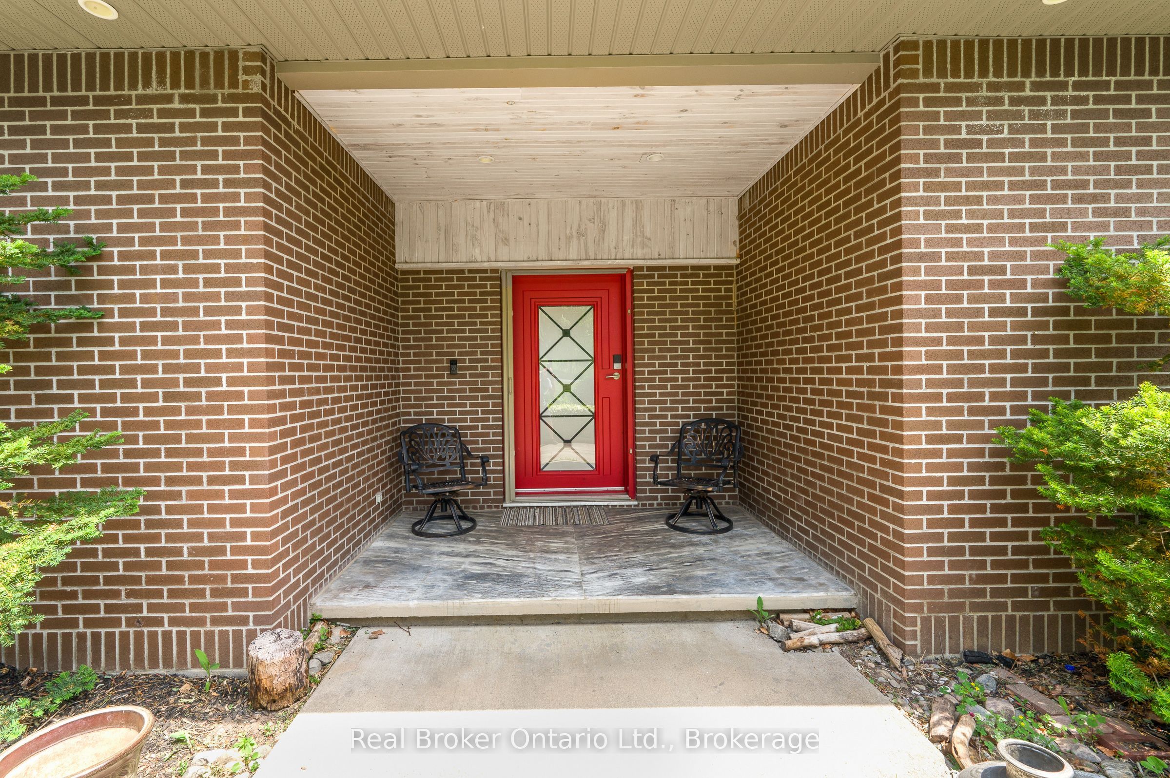 7295 Bell School Line Property Photo 3