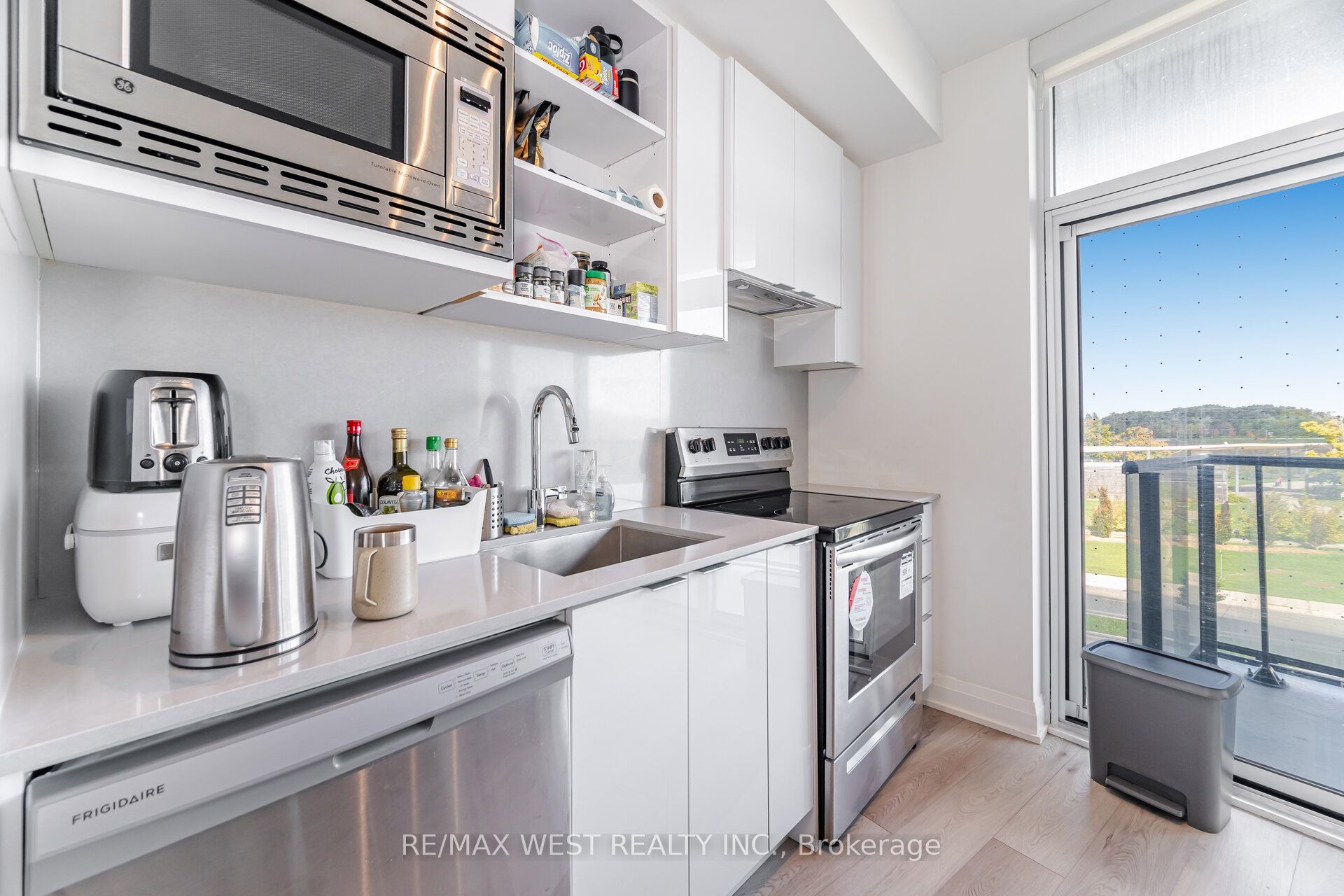 60 George Butchart Drive 218 Property Photo 15