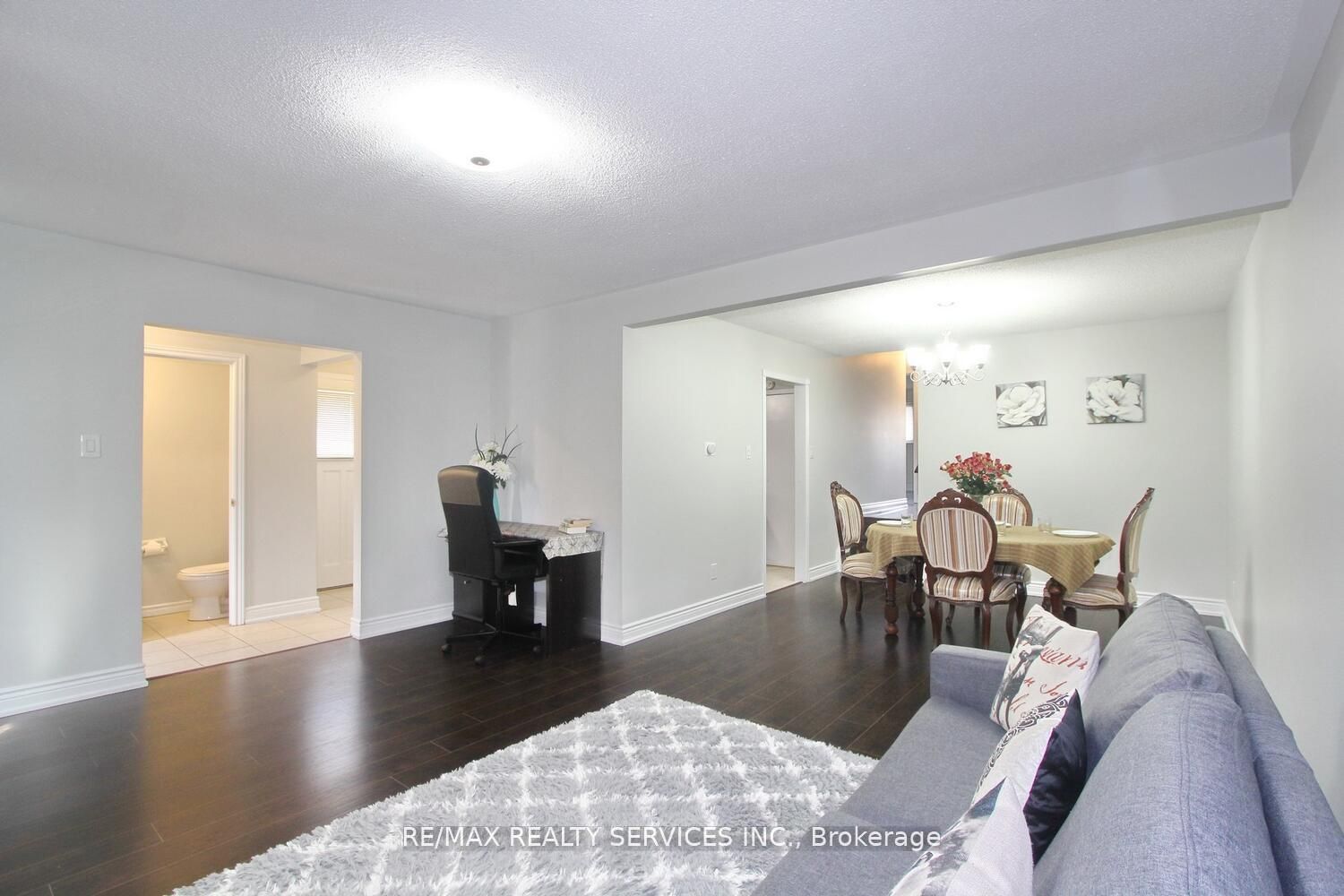 185 Earnscliffe Circle Property Photo 13