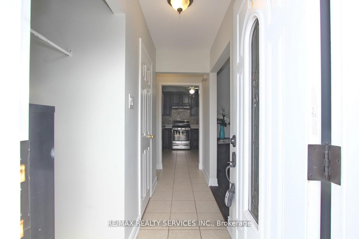 185 Earnscliffe Circle Property Photo 20