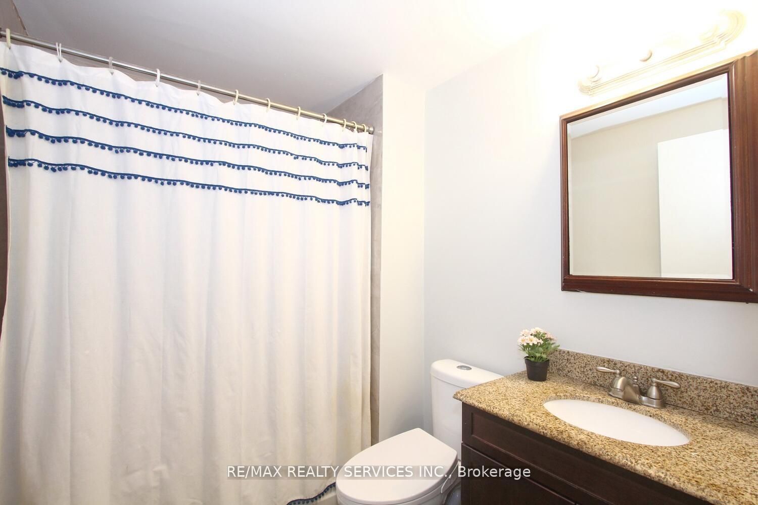 185 Earnscliffe Circle Property Photo 25