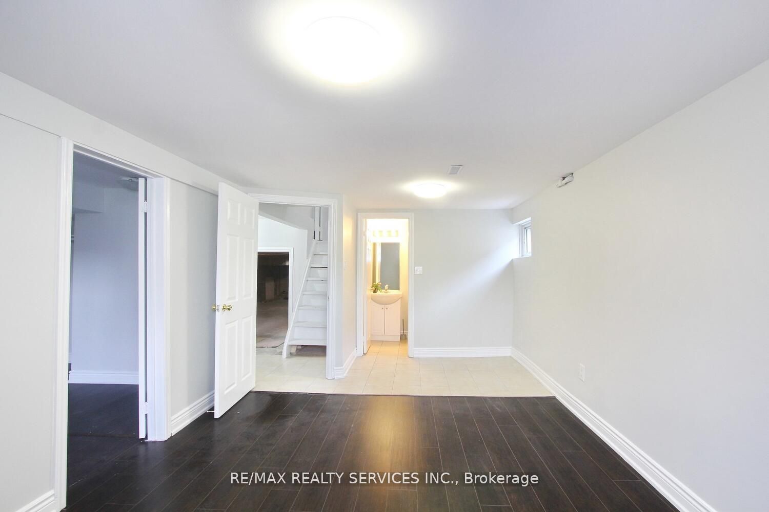 185 Earnscliffe Circle Property Photo 27