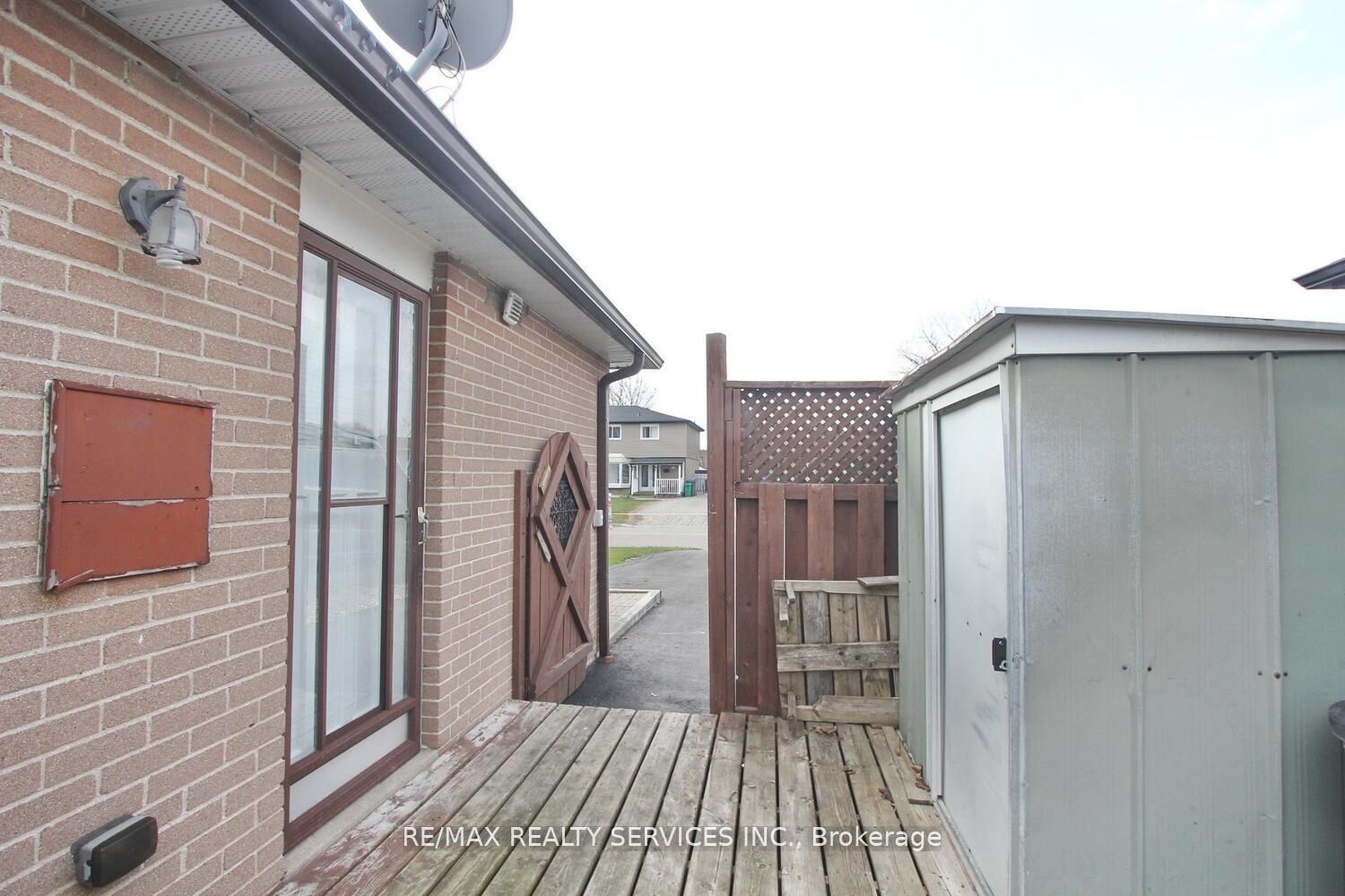 185 Earnscliffe Circle Property Photo 42