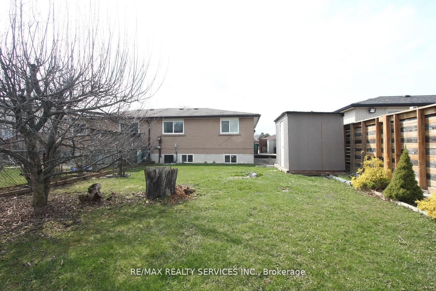 185 Earnscliffe Circle Property Photo 47