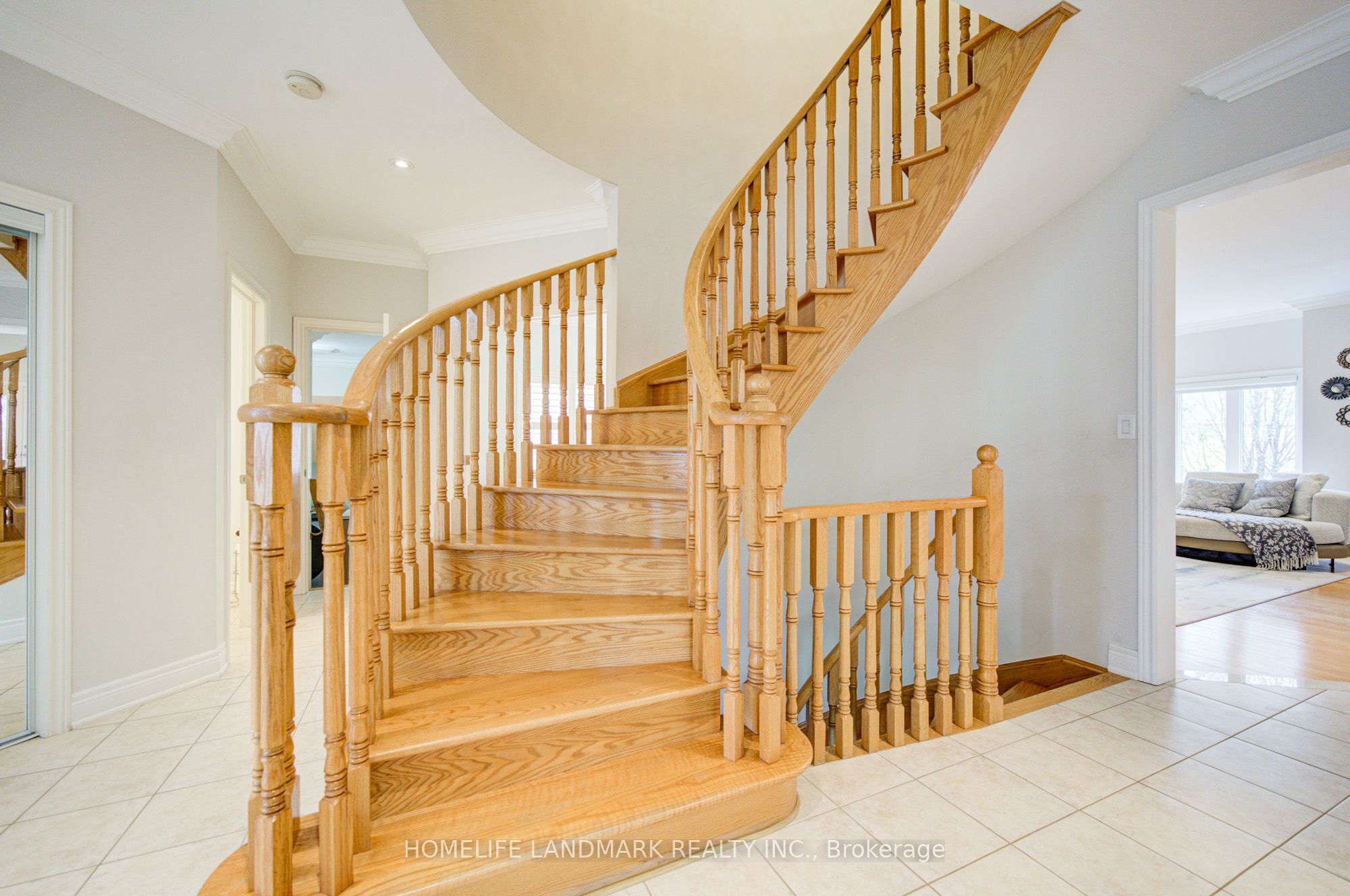 2323 Awenda Drive Property Photo 12
