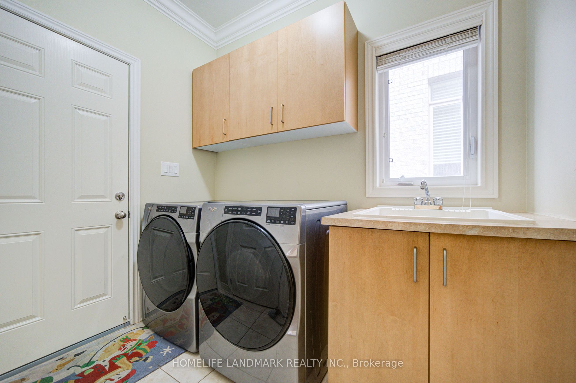 2323 Awenda Drive Property Photo 15