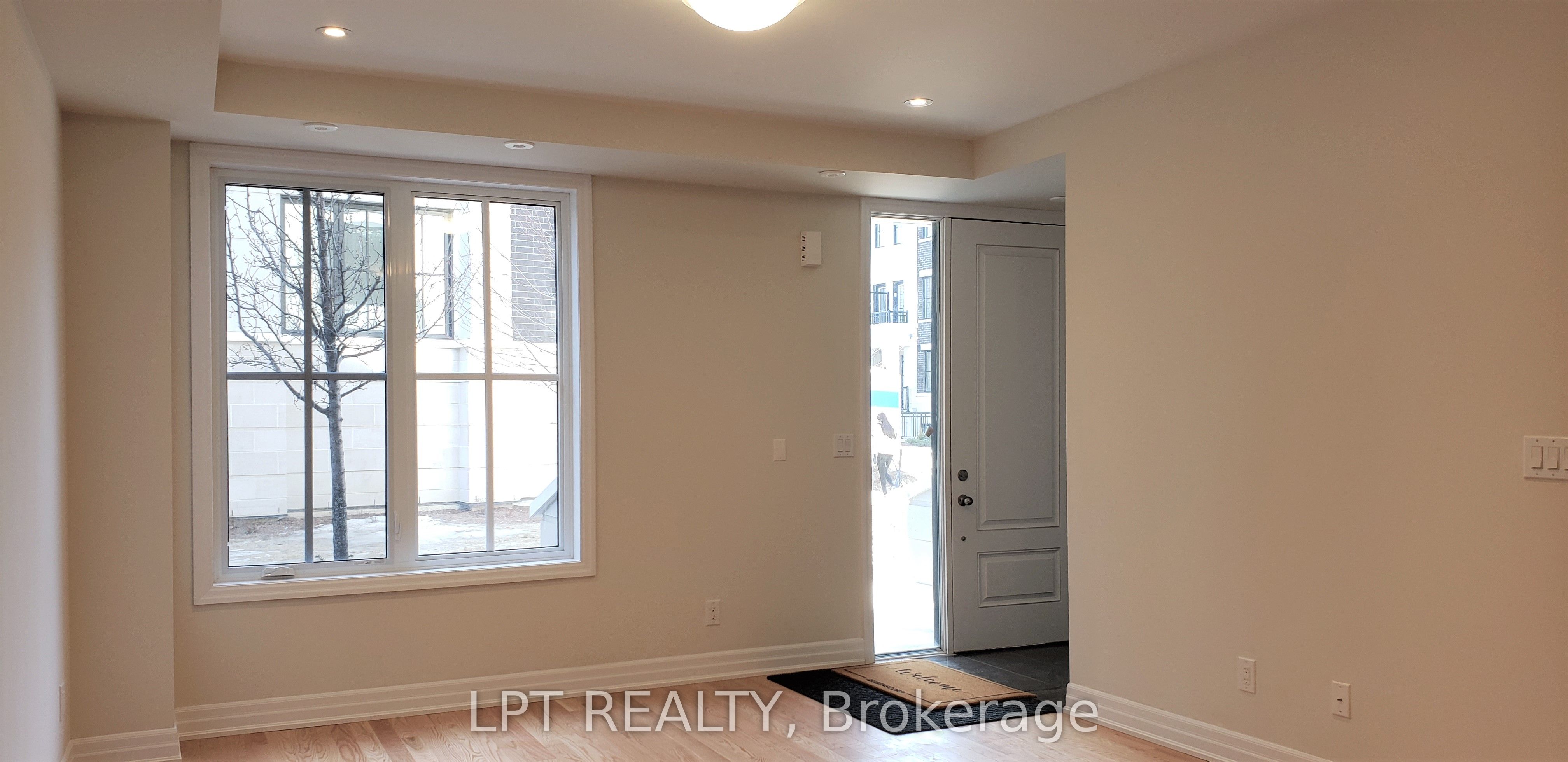 1180 Cawthra Road 110 Property Photo 7