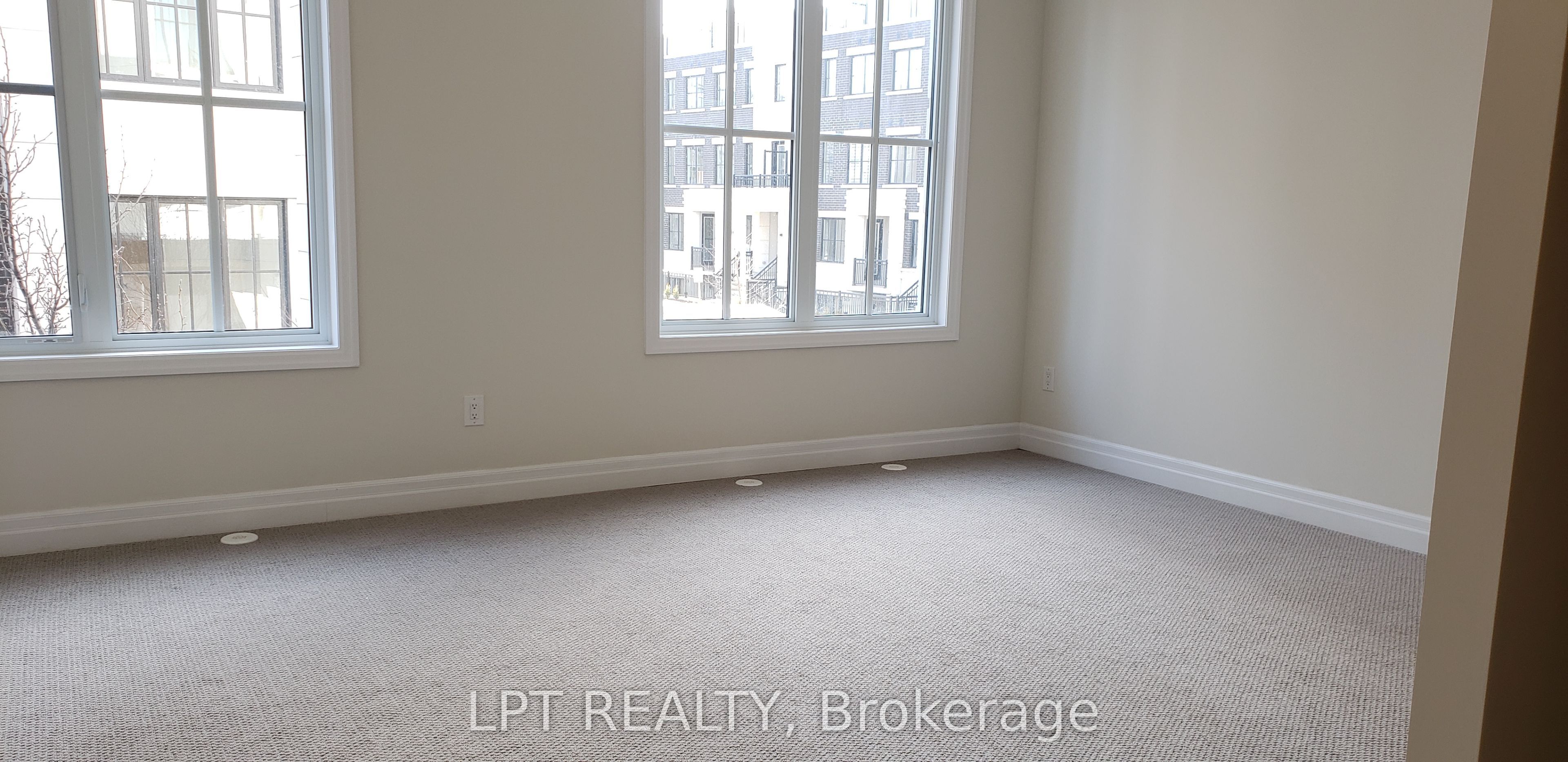 1180 Cawthra Road 110 Property Photo 26