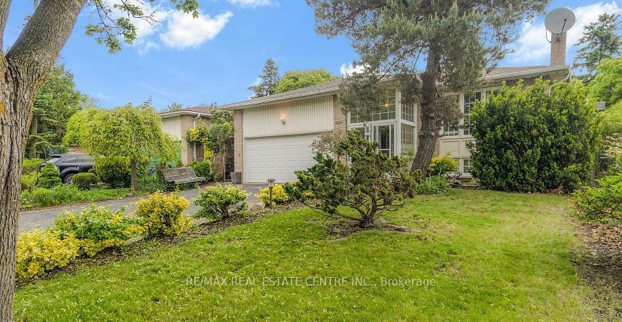 1011 Pearson Drive Property Photo 2
