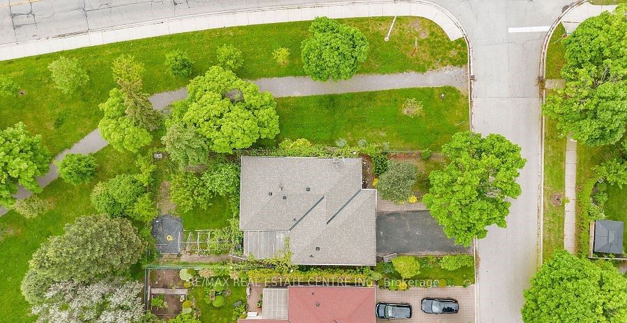1011 Pearson Drive Property Photo 5