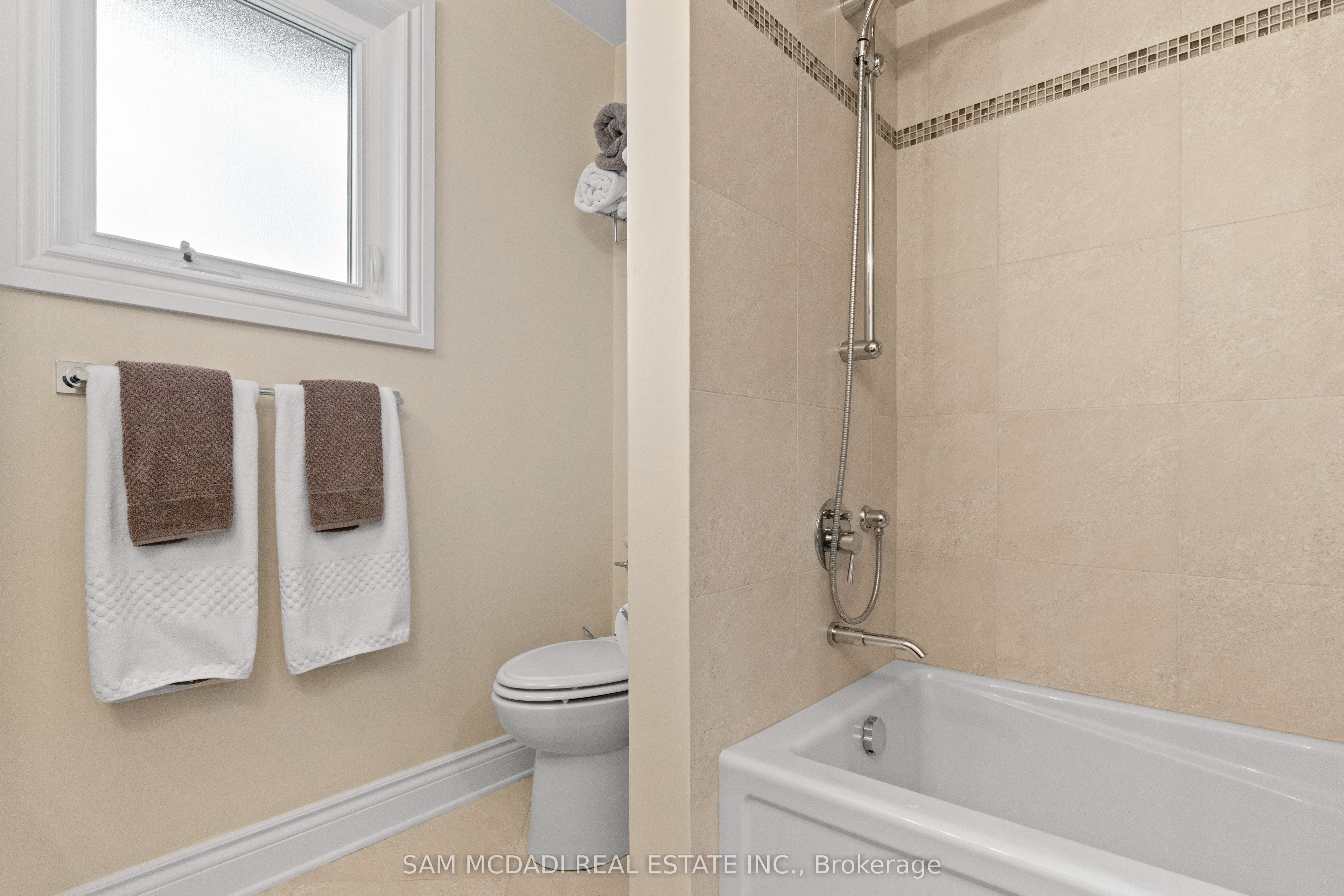 1653 Sherwood Forrest Circle Property Photo 35
