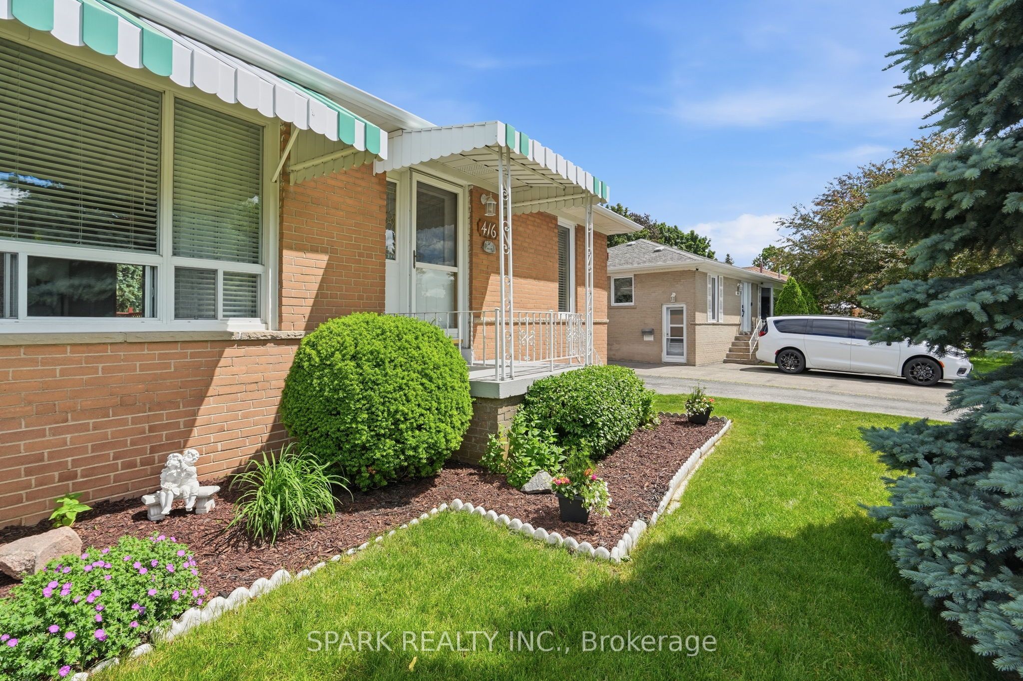 416 Delrex Boulevard Property Photo 5