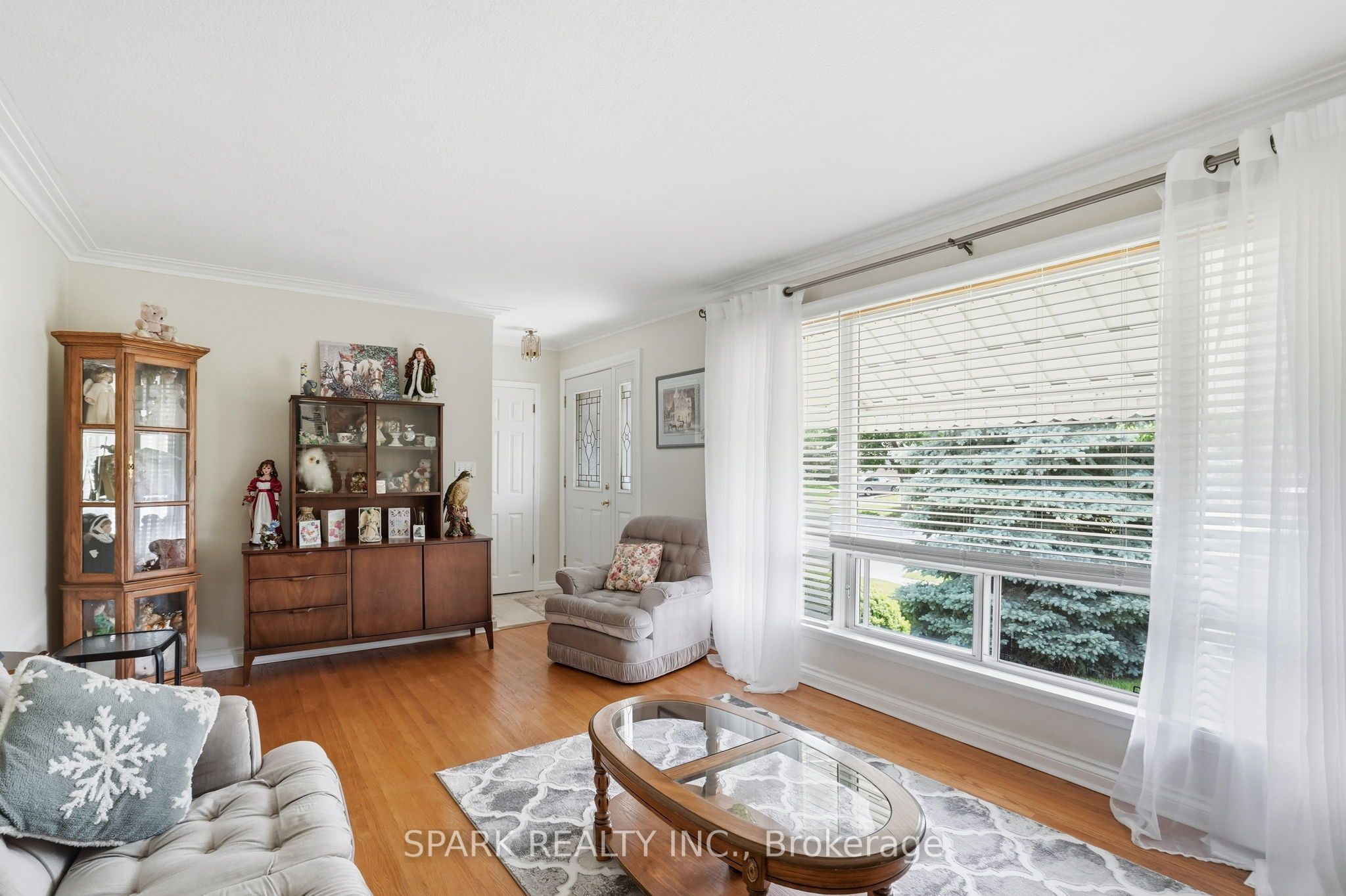 416 Delrex Boulevard Property Photo 8