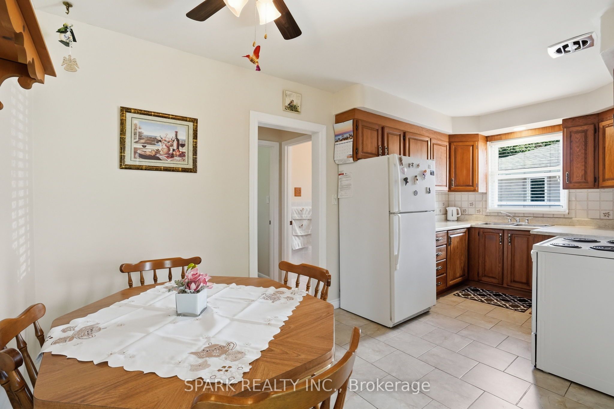 416 Delrex Boulevard Property Photo 9
