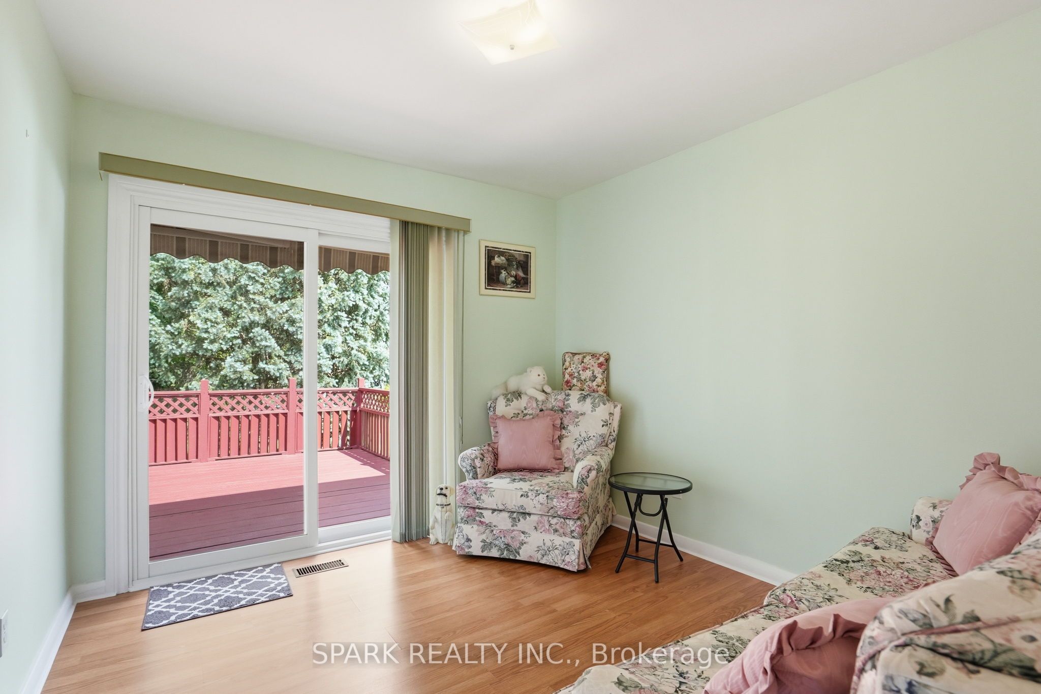 416 Delrex Boulevard Property Photo 16