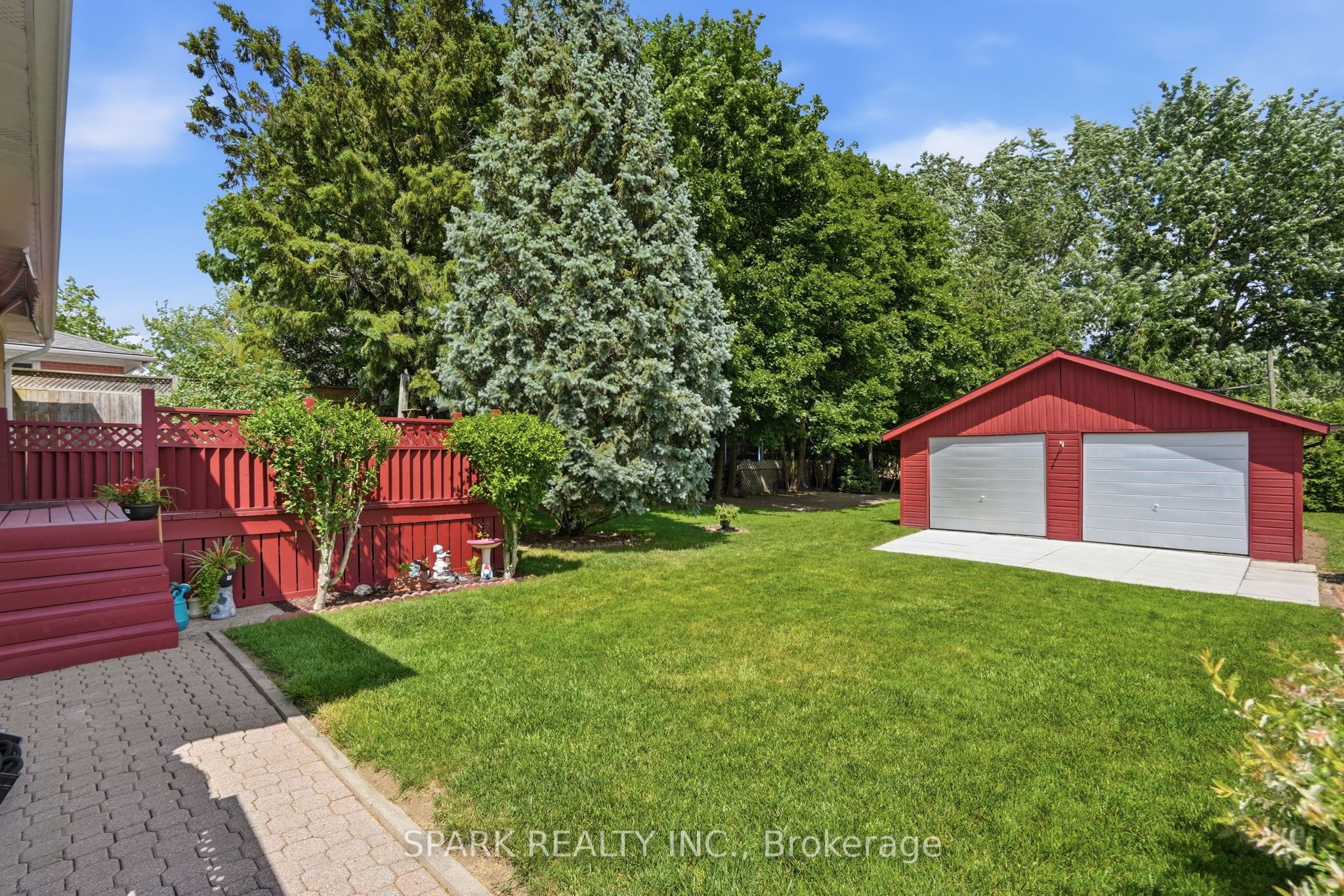416 Delrex Boulevard Property Photo 22
