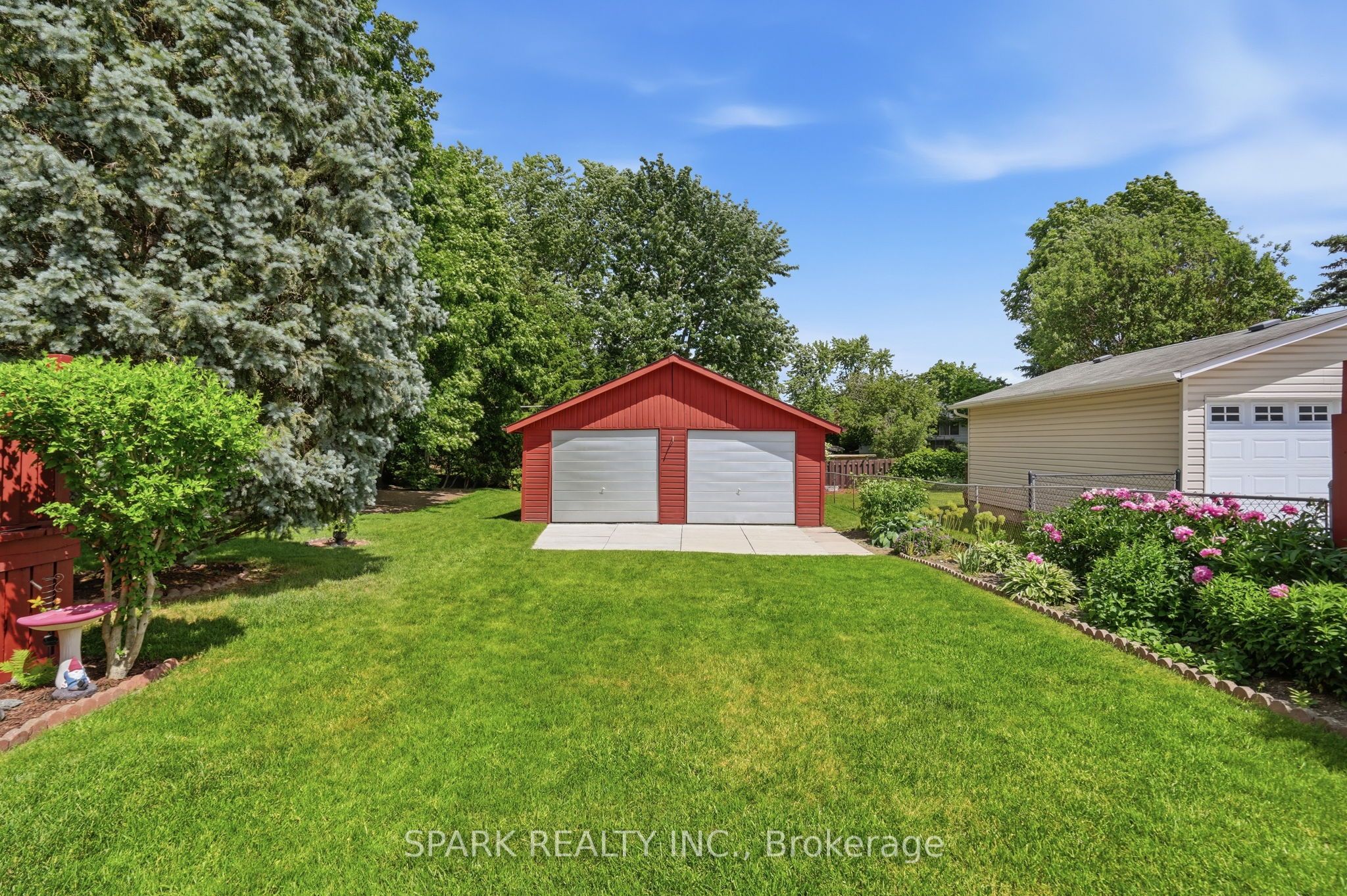 416 Delrex Boulevard Property Photo 23