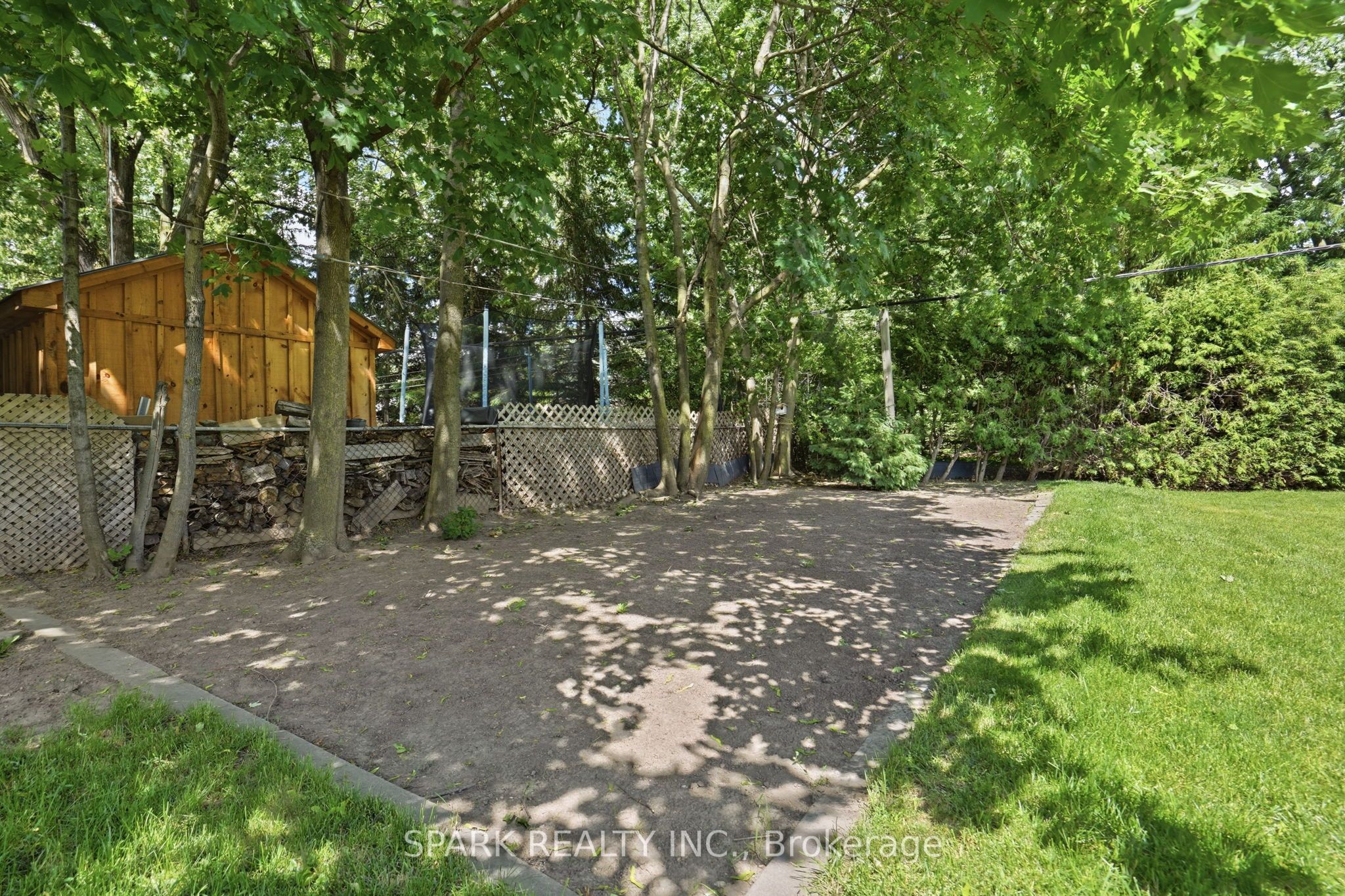 416 Delrex Boulevard Property Photo 38
