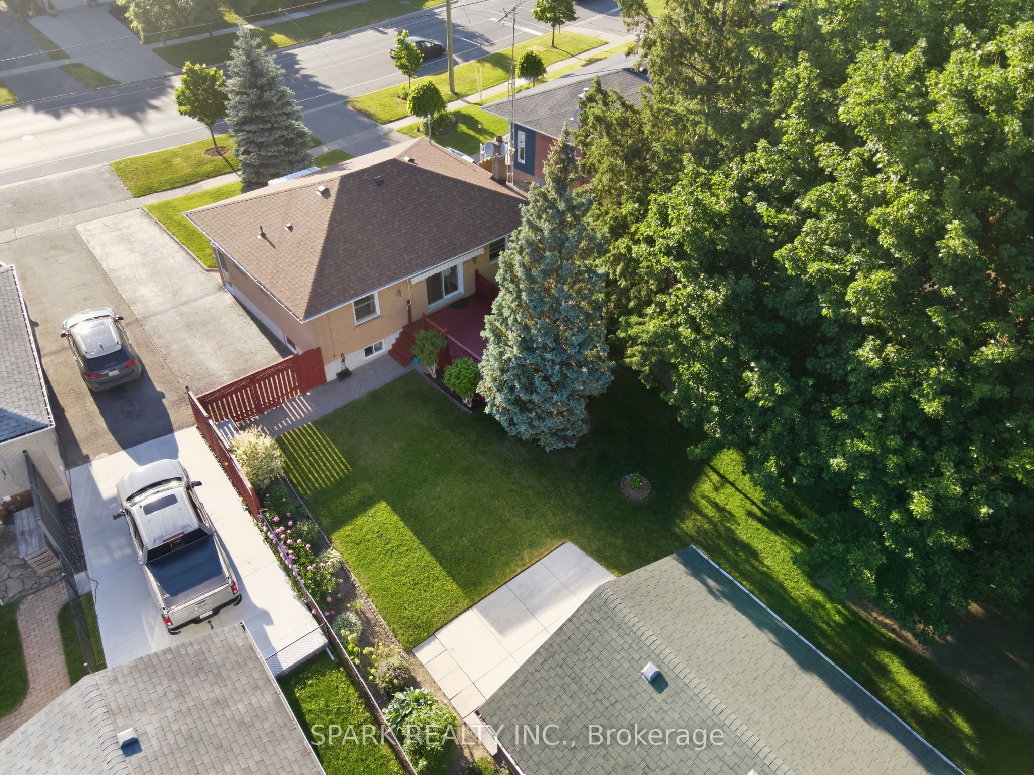 416 Delrex Boulevard Property Photo 45